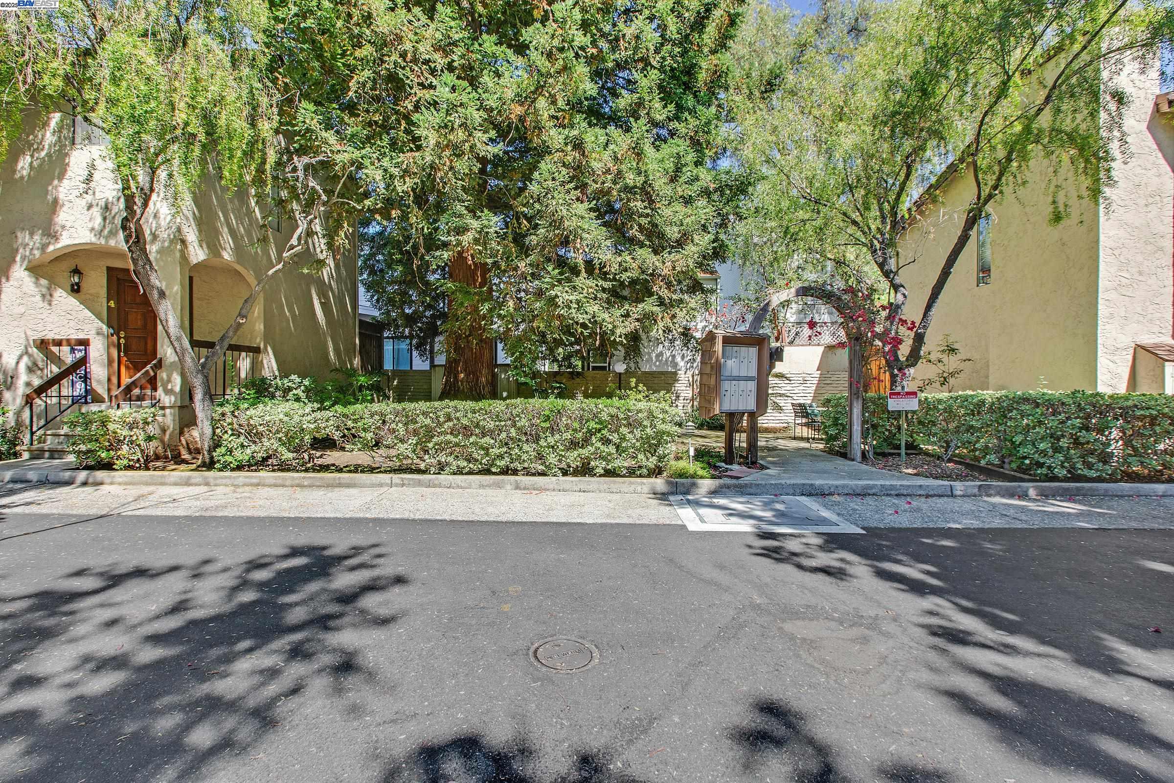 Detail Gallery Image 23 of 27 For 480 N Winchester Blvd #9,  Santa Clara,  CA 95050 - 2 Beds | 2 Baths
