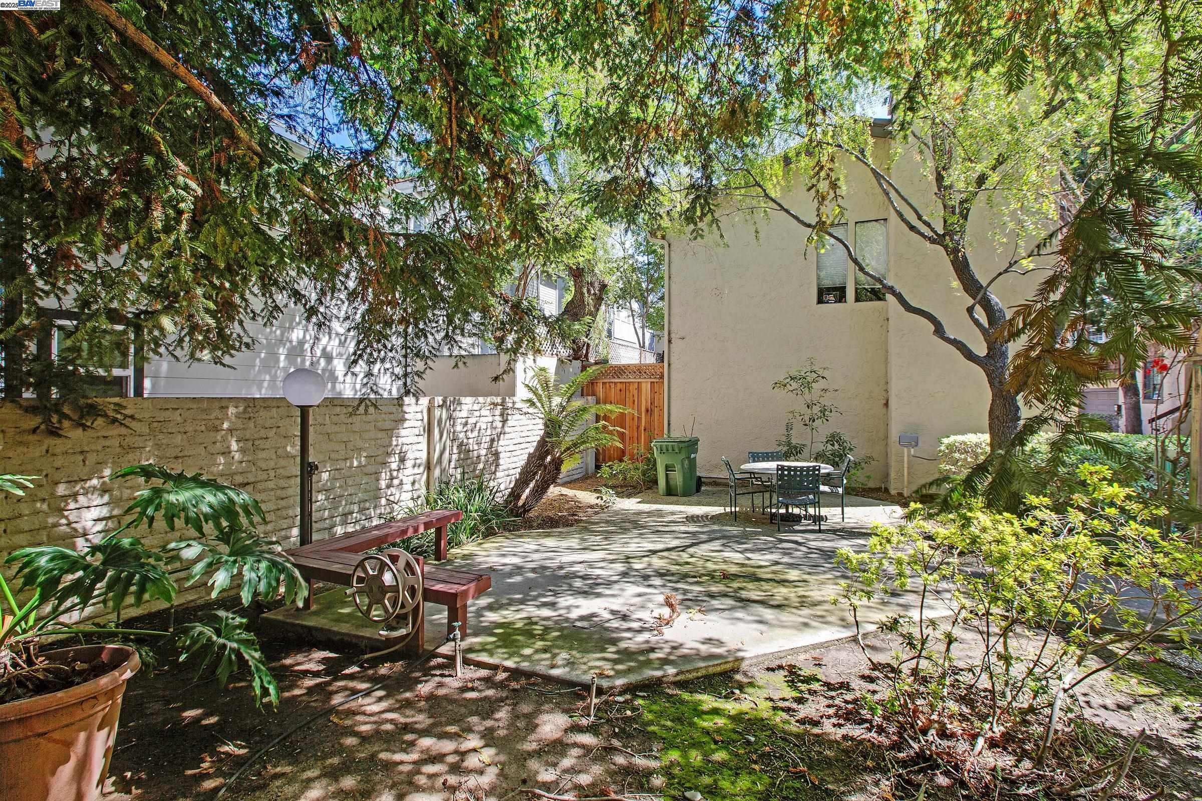 Detail Gallery Image 25 of 27 For 480 N Winchester Blvd #9,  Santa Clara,  CA 95050 - 2 Beds | 2 Baths