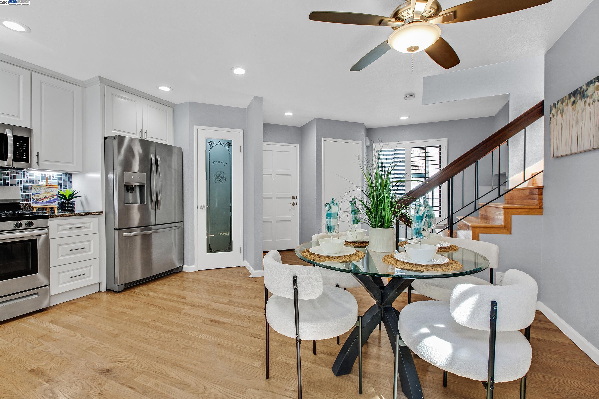 Detail Gallery Image 8 of 27 For 480 N Winchester Blvd #9,  Santa Clara,  CA 95050 - 2 Beds | 2 Baths