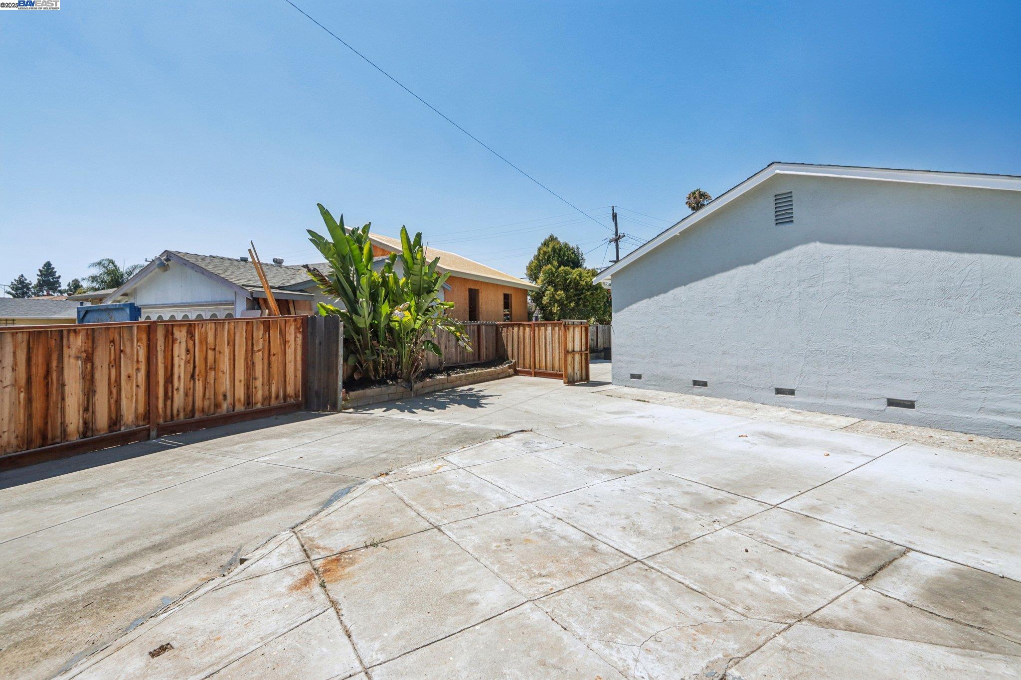 Detail Gallery Image 21 of 31 For 39681 Sundale Dr, Fremont,  CA 94538 - 3 Beds | 2 Baths