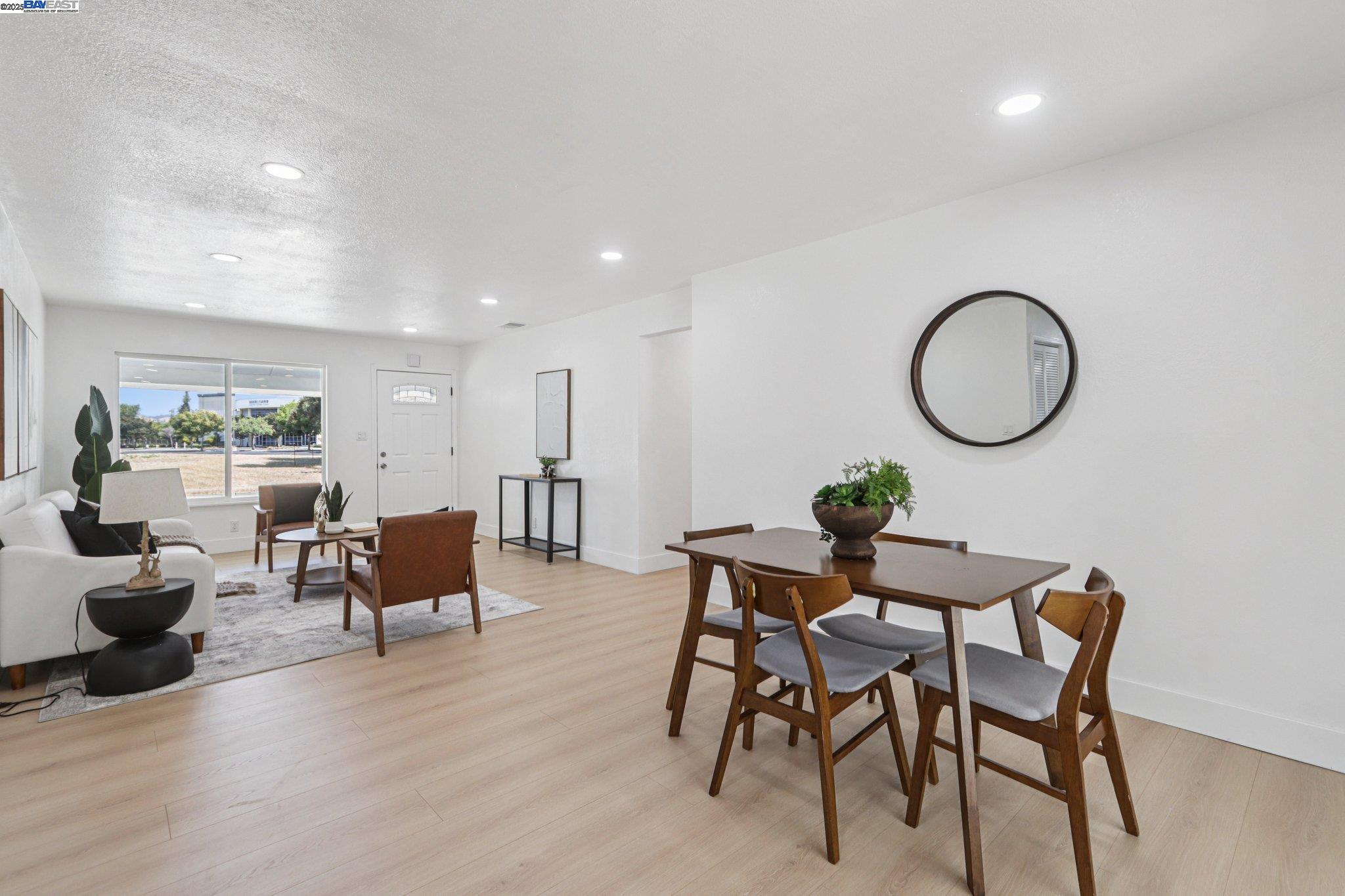 Detail Gallery Image 10 of 31 For 39681 Sundale Dr, Fremont,  CA 94538 - 3 Beds | 2 Baths