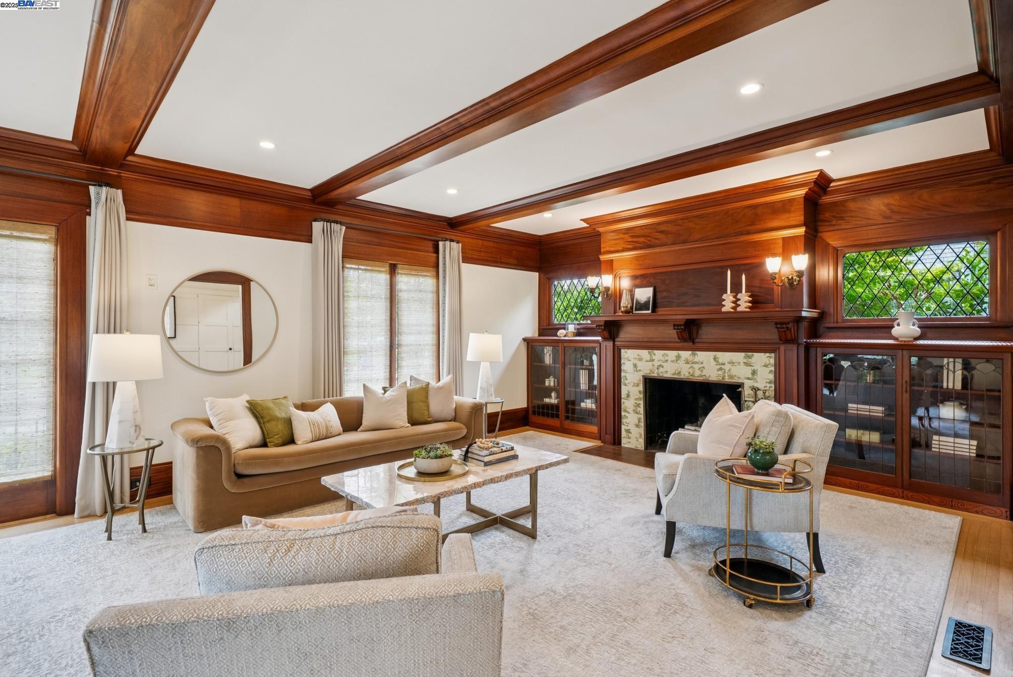 Detail Gallery Image 11 of 60 For 1232 Bay Street, Alameda,  CA 94501 - 8 Beds | 3/3 Baths