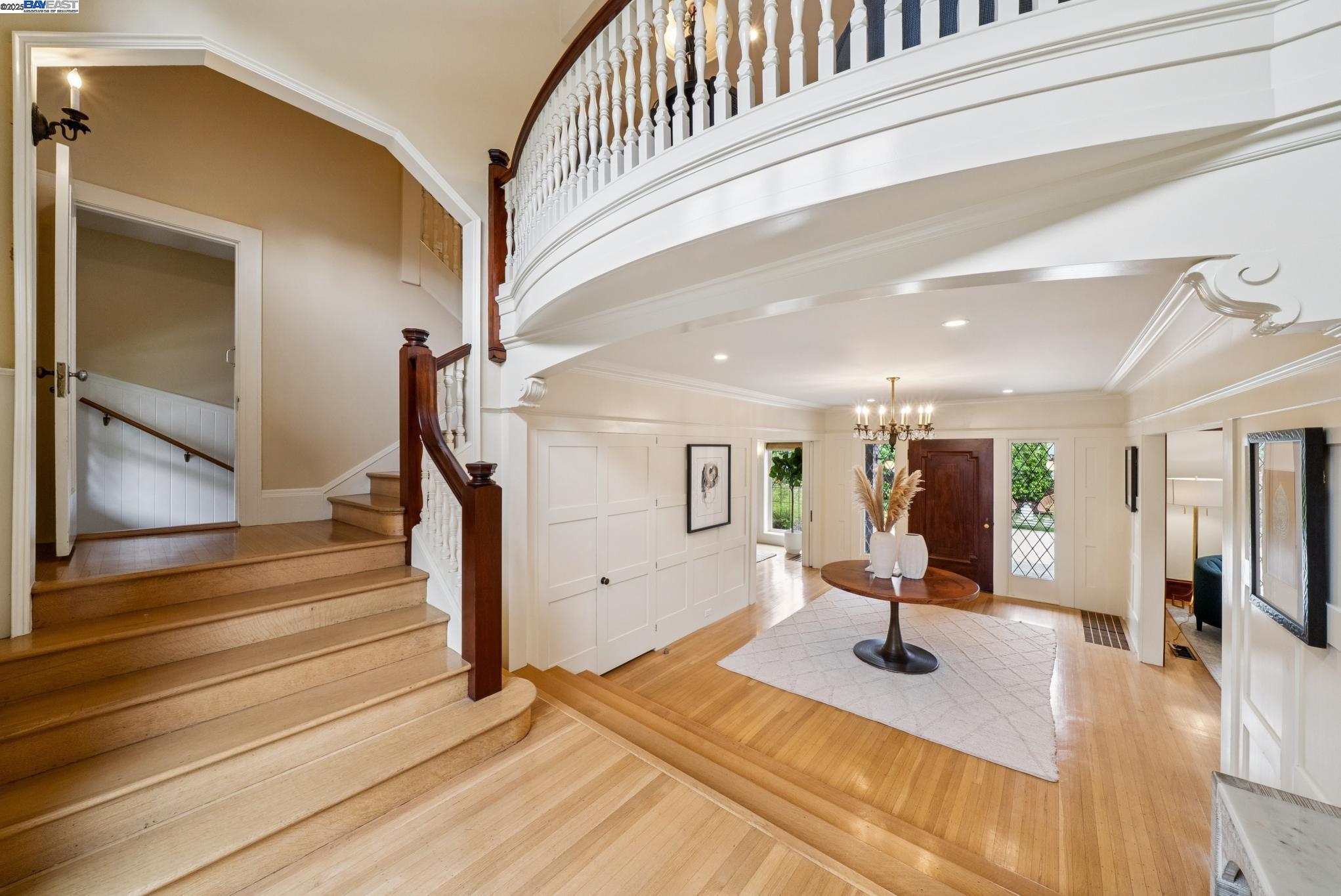 Detail Gallery Image 25 of 60 For 1232 Bay Street, Alameda,  CA 94501 - 8 Beds | 3/3 Baths