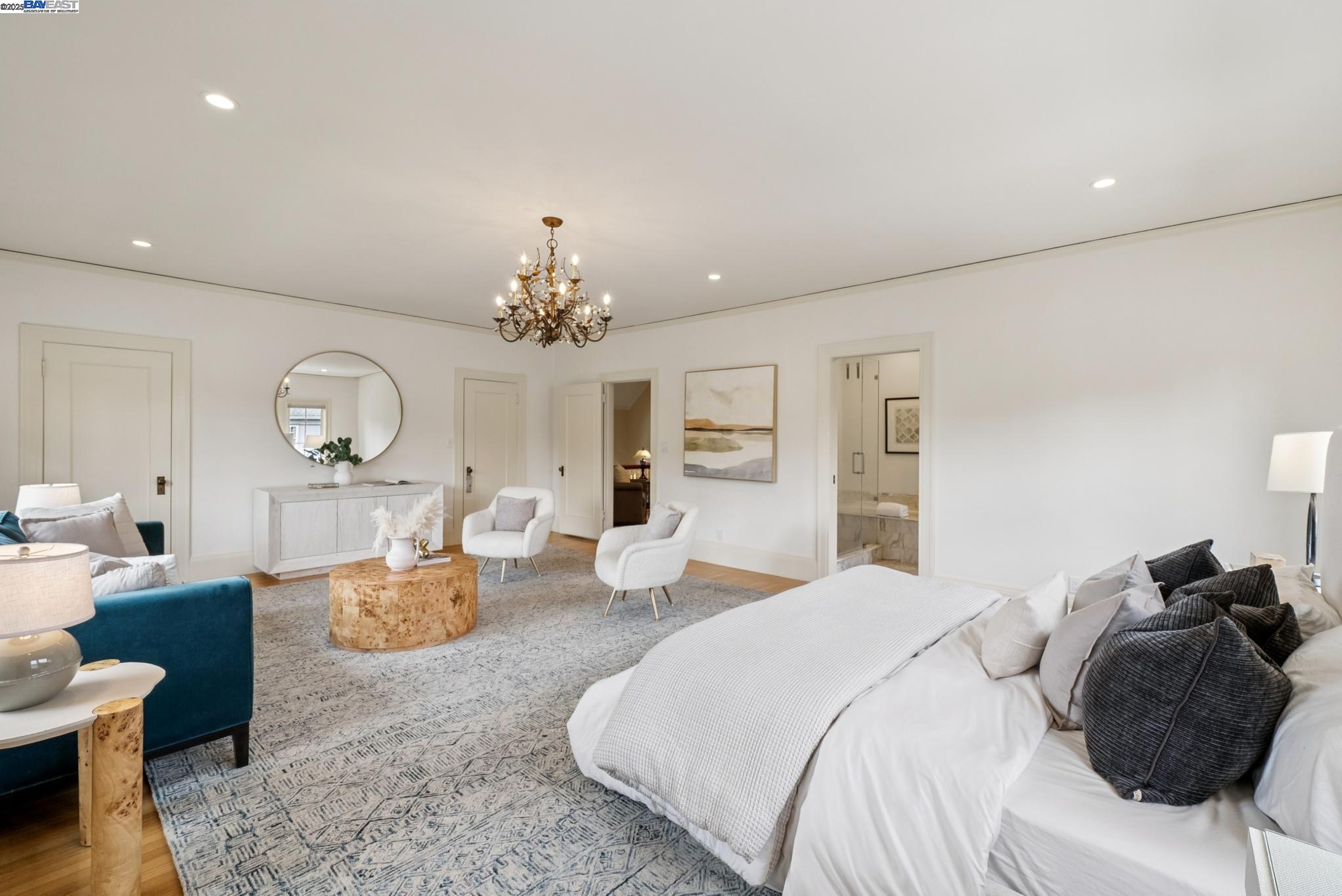 Detail Gallery Image 30 of 60 For 1232 Bay Street, Alameda,  CA 94501 - 8 Beds | 3/3 Baths