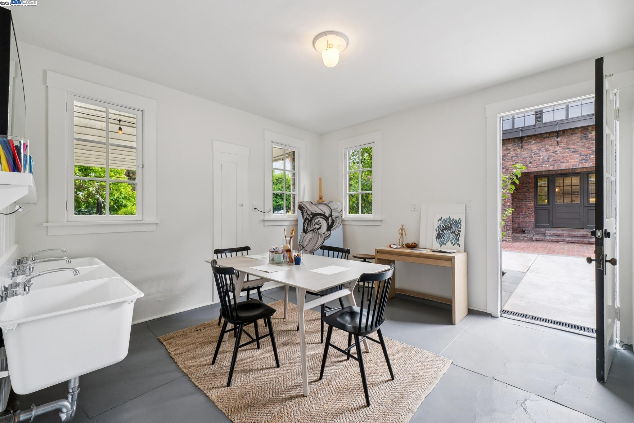 Detail Gallery Image 45 of 60 For 1232 Bay Street, Alameda,  CA 94501 - 8 Beds | 3/3 Baths