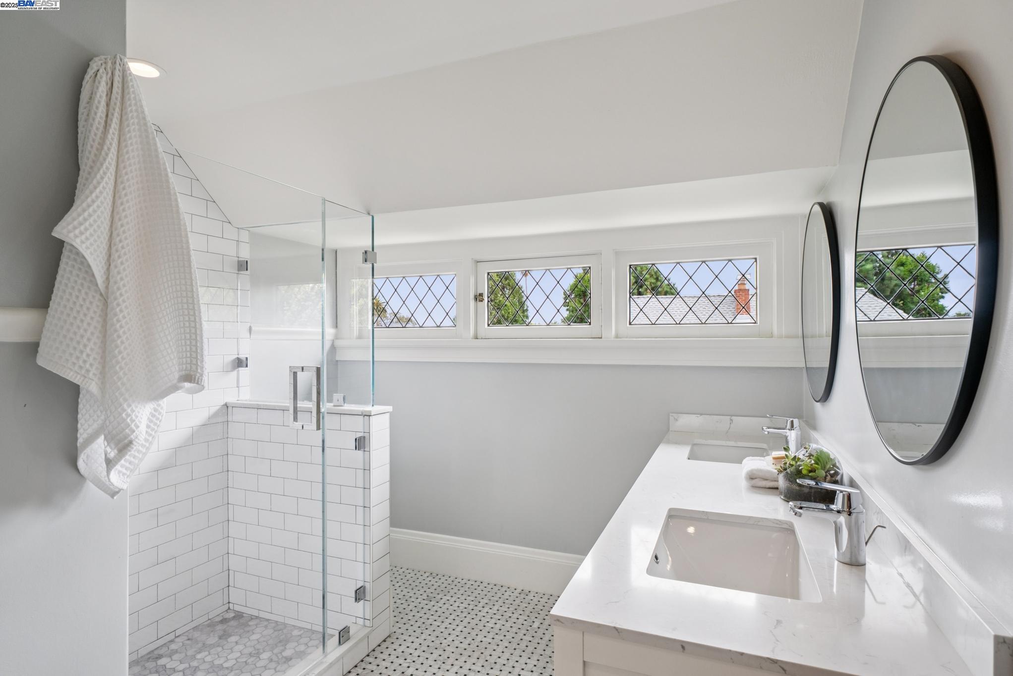 Detail Gallery Image 60 of 60 For 1232 Bay Street, Alameda,  CA 94501 - 8 Beds | 3/3 Baths