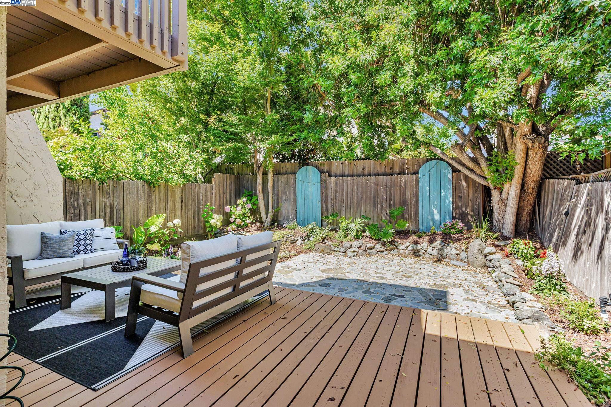 Detail Gallery Image 28 of 43 For 142 Calle Larga, Los Gatos,  CA 95032 - 3 Beds | 3 Baths