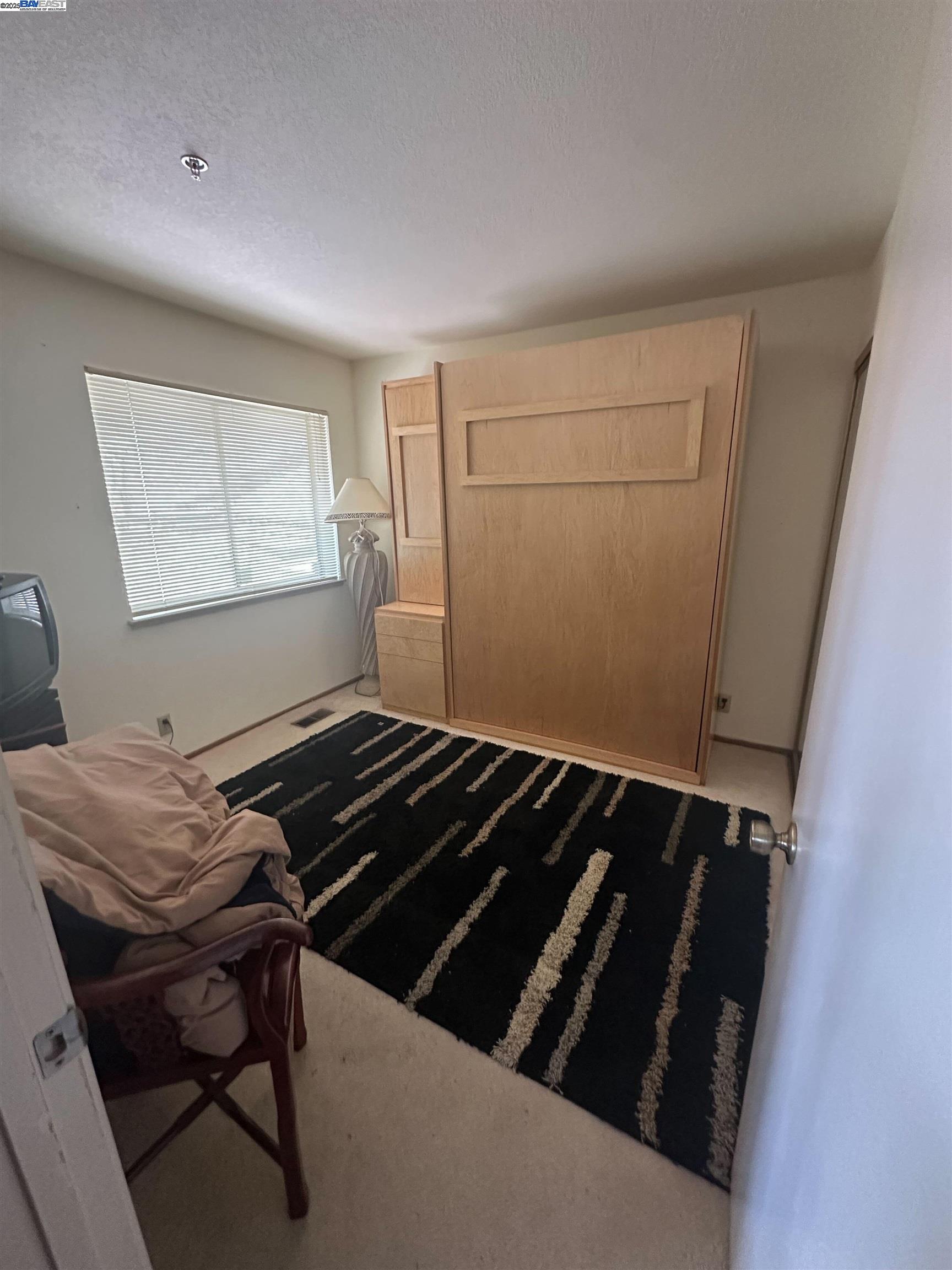 Detail Gallery Image 7 of 11 For 440 Pointe Pacific #3,  Daly City,  CA 94014 - 3 Beds | 2/1 Baths