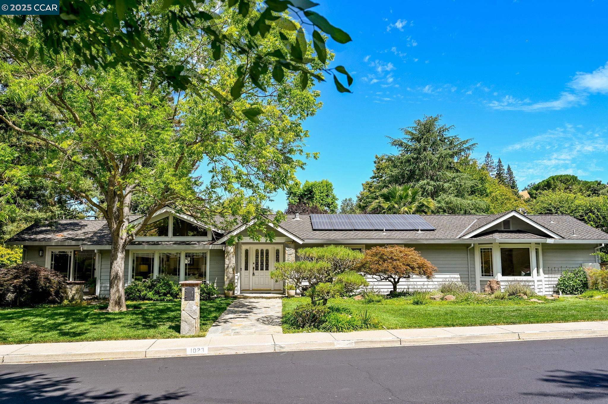 Detail Gallery Image 2 of 59 For 1023 White Gate Rd, Alamo,  CA 94507 - 4 Beds | 3/1 Baths