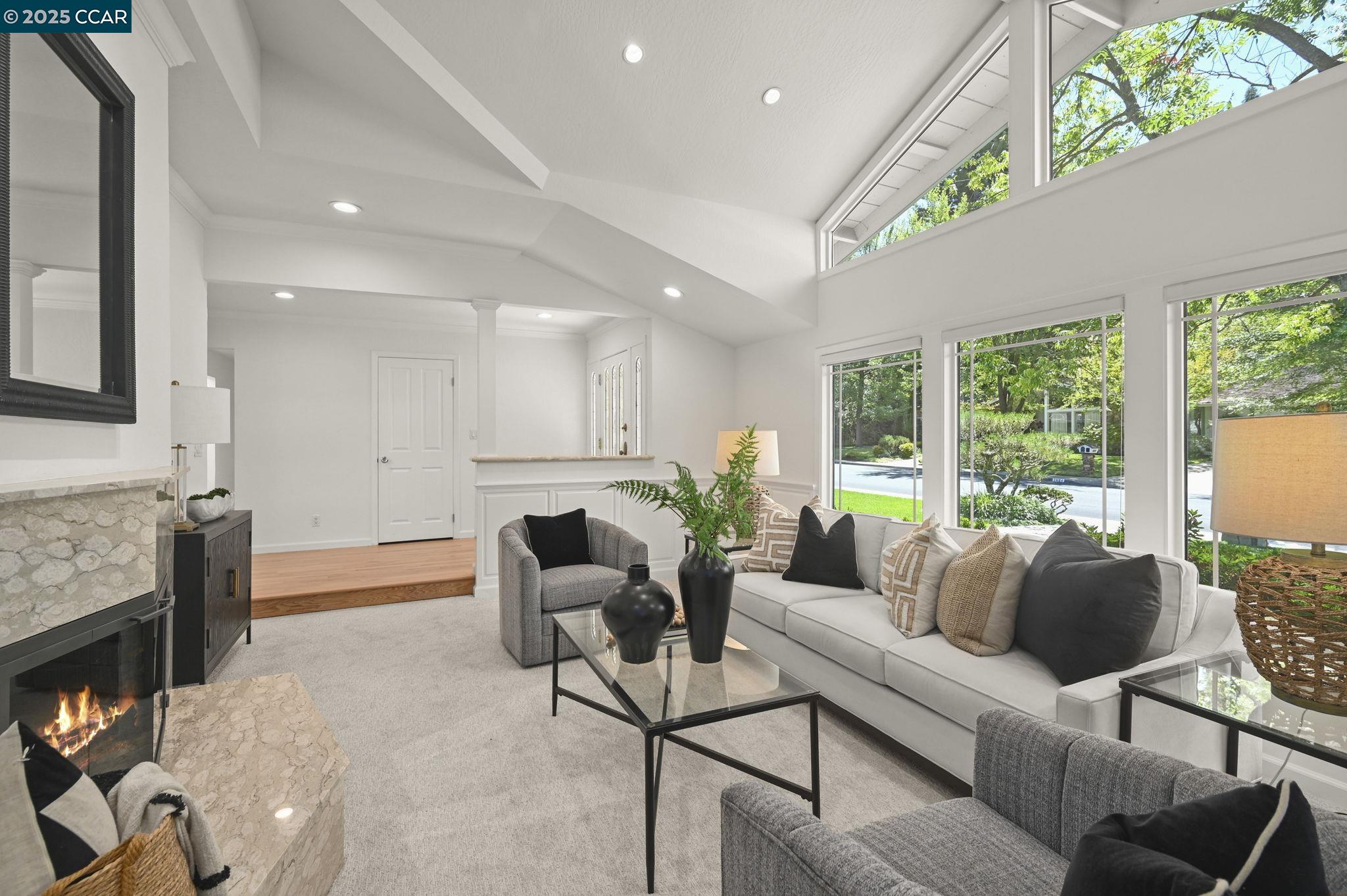 Detail Gallery Image 11 of 59 For 1023 White Gate Rd, Alamo,  CA 94507 - 4 Beds | 3/1 Baths