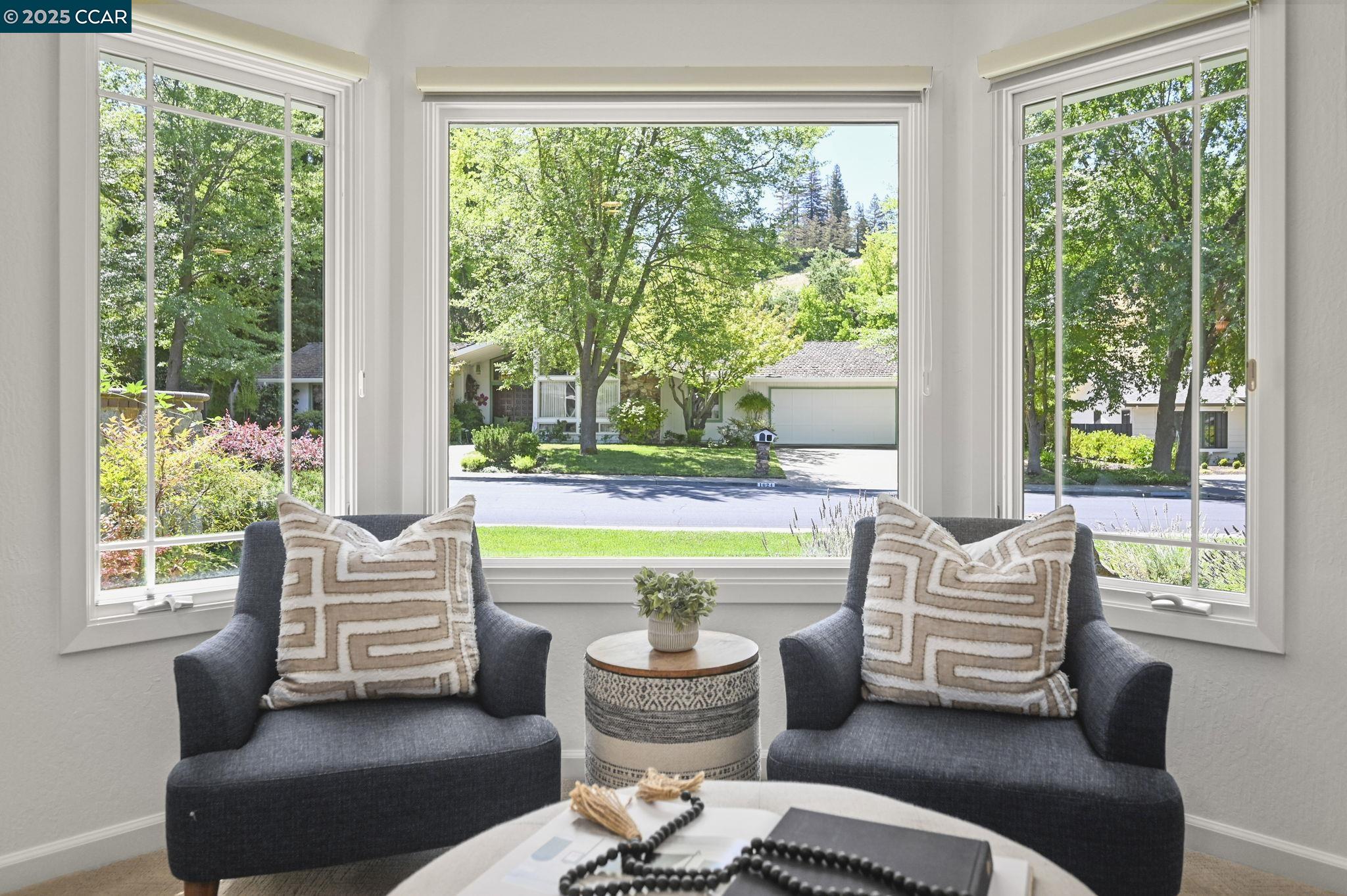 Detail Gallery Image 13 of 59 For 1023 White Gate Rd, Alamo,  CA 94507 - 4 Beds | 3/1 Baths