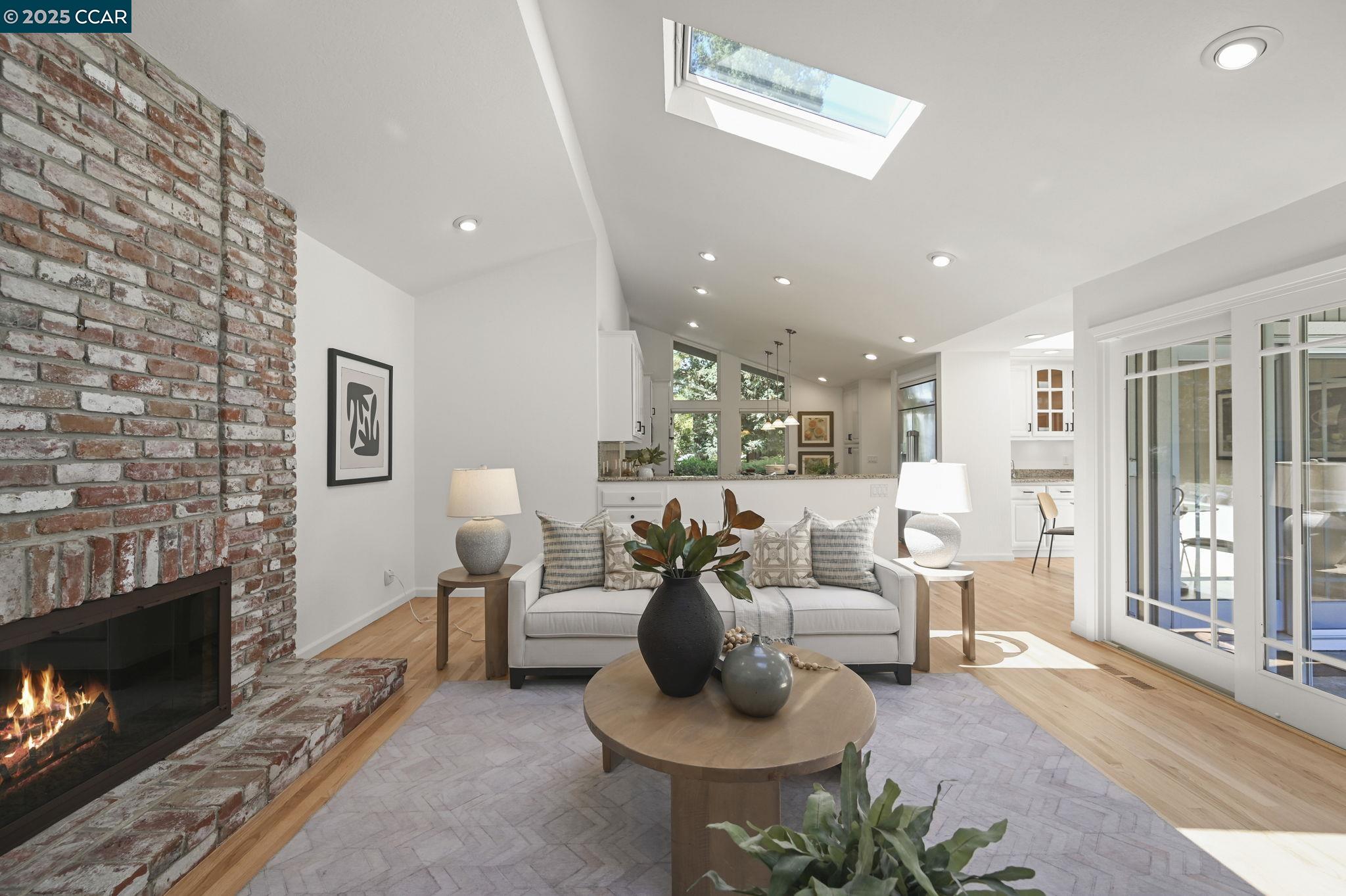 Detail Gallery Image 16 of 59 For 1023 White Gate Rd, Alamo,  CA 94507 - 4 Beds | 3/1 Baths