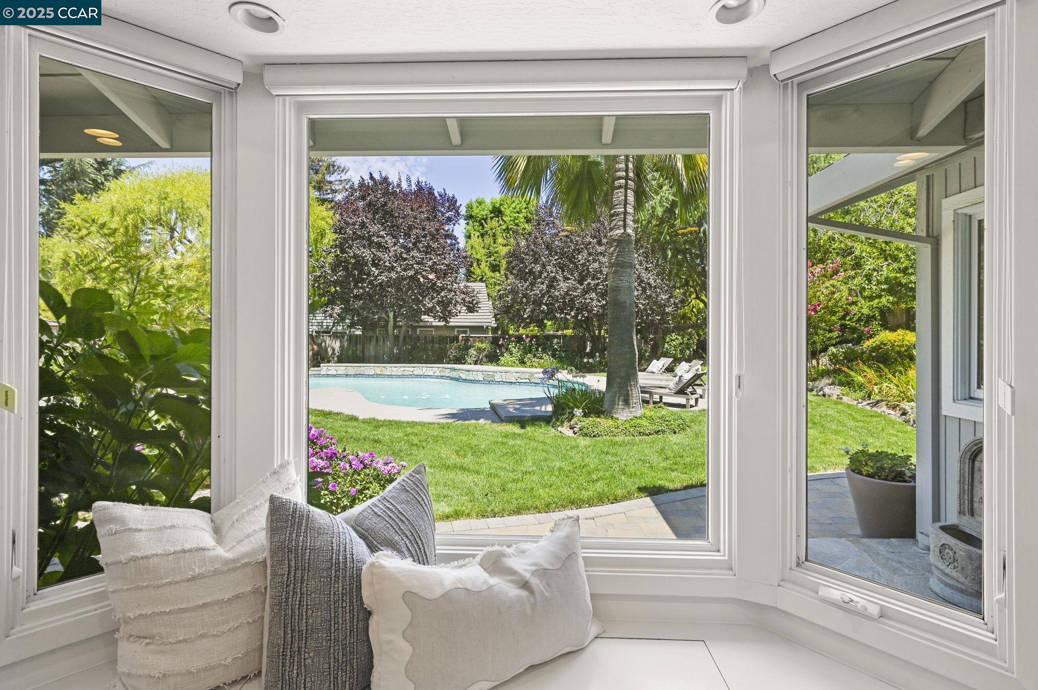 Detail Gallery Image 29 of 59 For 1023 White Gate Rd, Alamo,  CA 94507 - 4 Beds | 3/1 Baths
