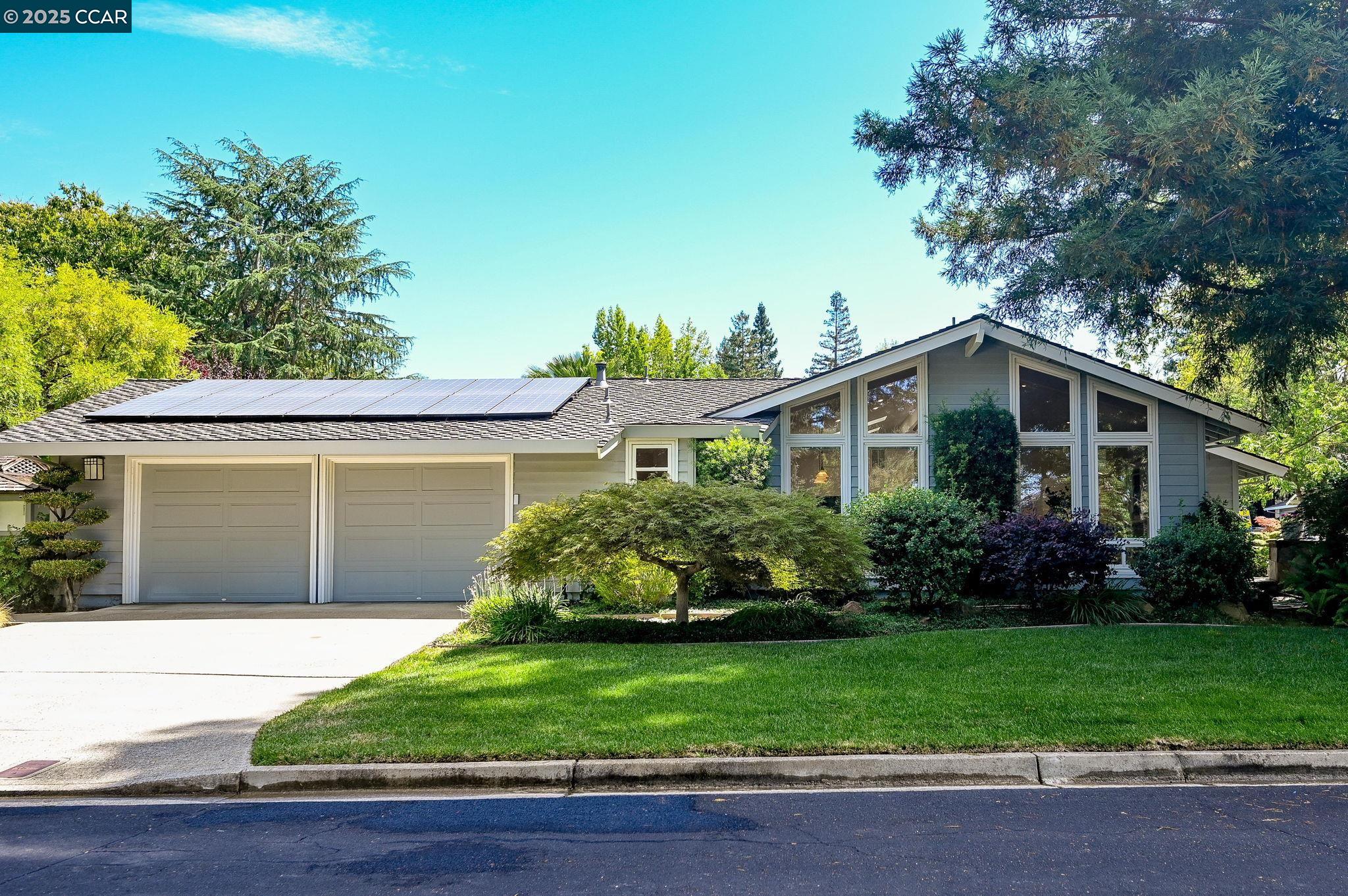 Detail Gallery Image 6 of 59 For 1023 White Gate Rd, Alamo,  CA 94507 - 4 Beds | 3/1 Baths