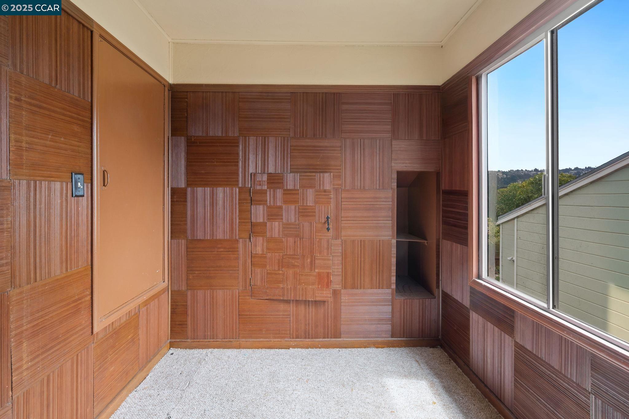 Detail Gallery Image 20 of 52 For 1700 San Benito St, Richmond,  CA 94804 - 5 Beds | 2 Baths
