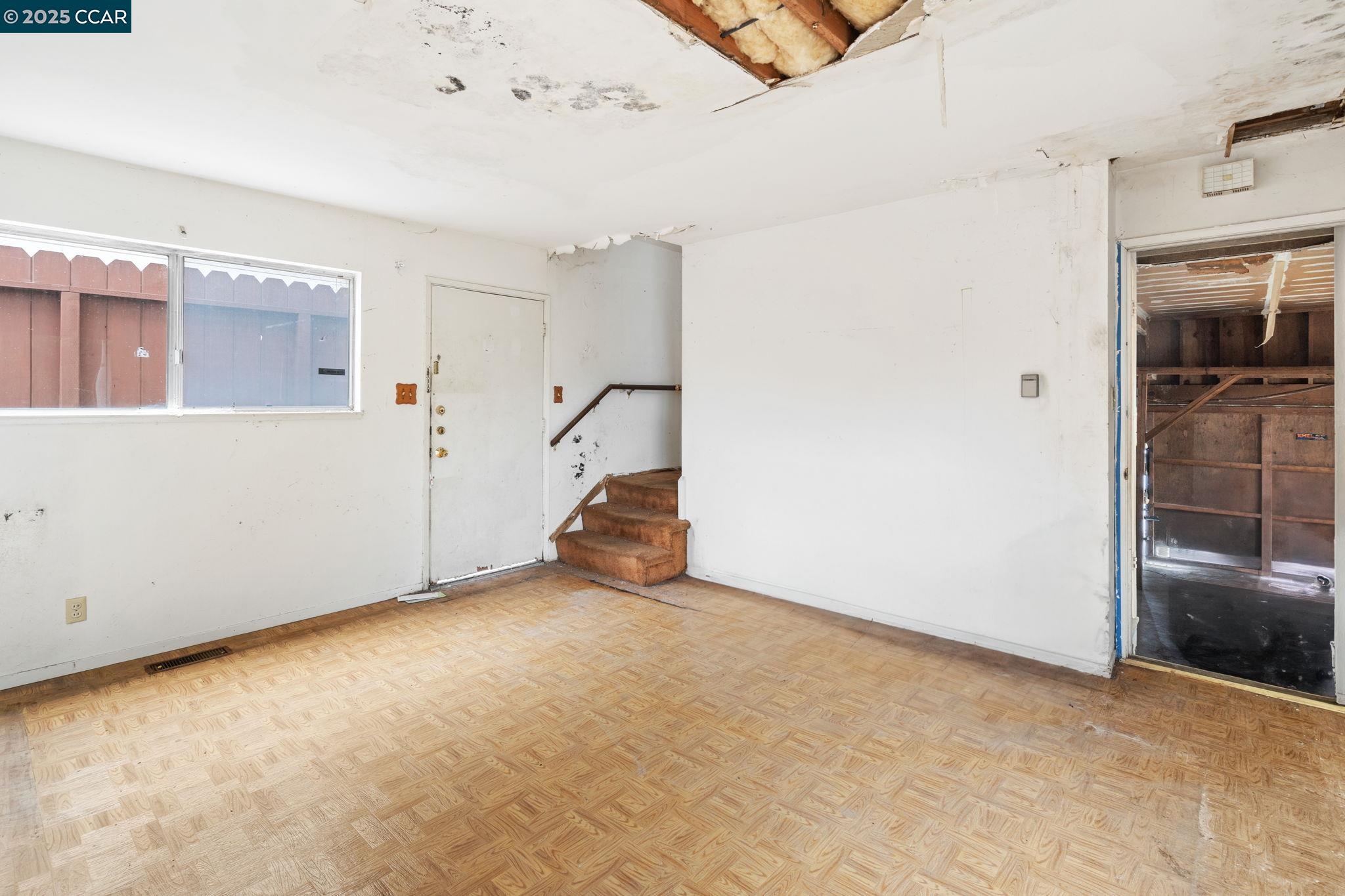 Detail Gallery Image 32 of 52 For 1700 San Benito St, Richmond,  CA 94804 - 5 Beds | 2 Baths