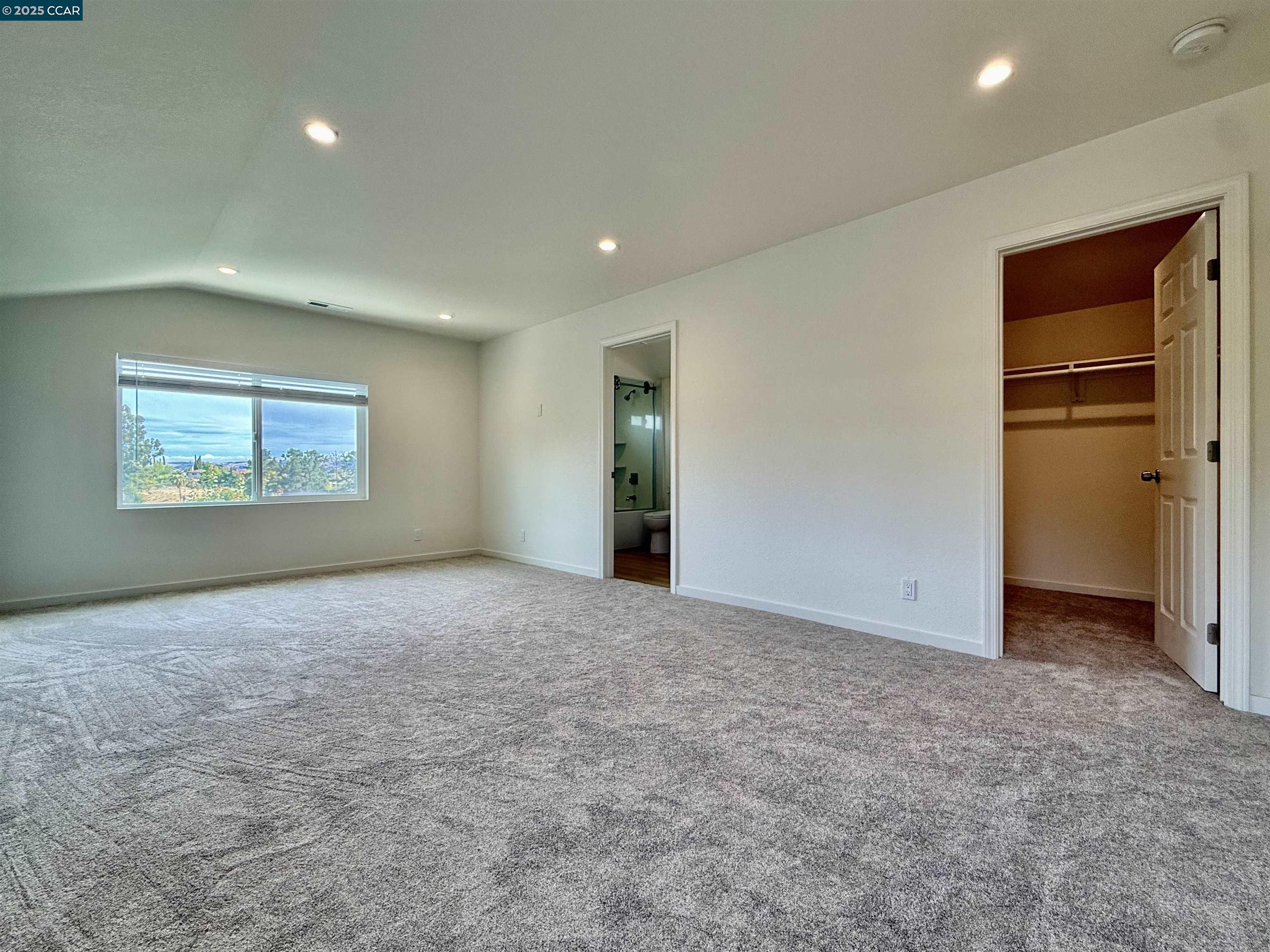 Detail Gallery Image 17 of 44 For 148 Lancaster Way, Vallejo,  CA 94591 - 4 Beds | 3 Baths