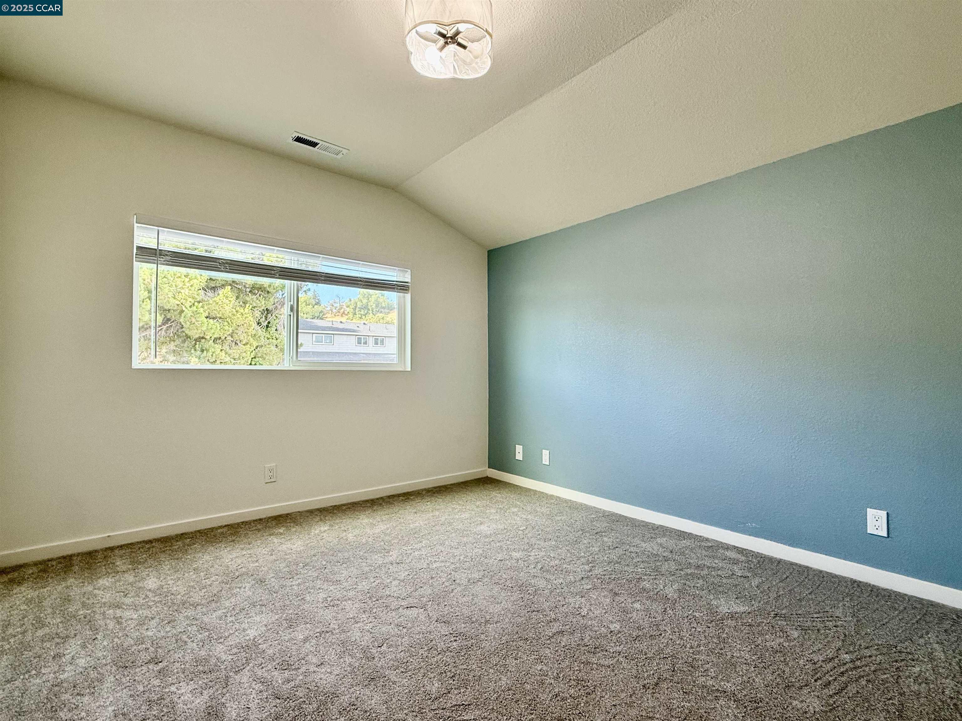 Detail Gallery Image 19 of 44 For 148 Lancaster Way, Vallejo,  CA 94591 - 4 Beds | 3 Baths