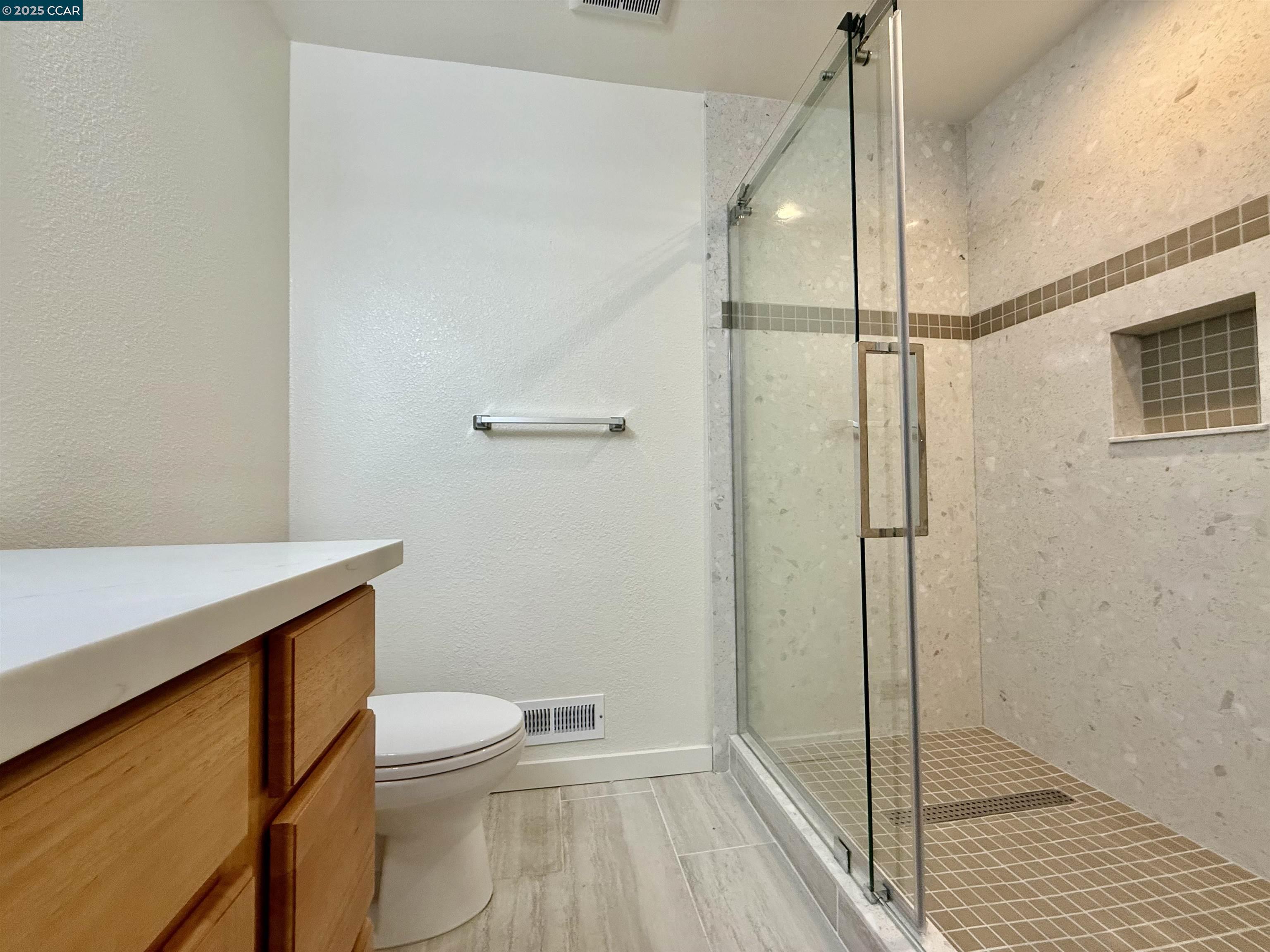 Detail Gallery Image 33 of 44 For 148 Lancaster Way, Vallejo,  CA 94591 - 4 Beds | 3 Baths