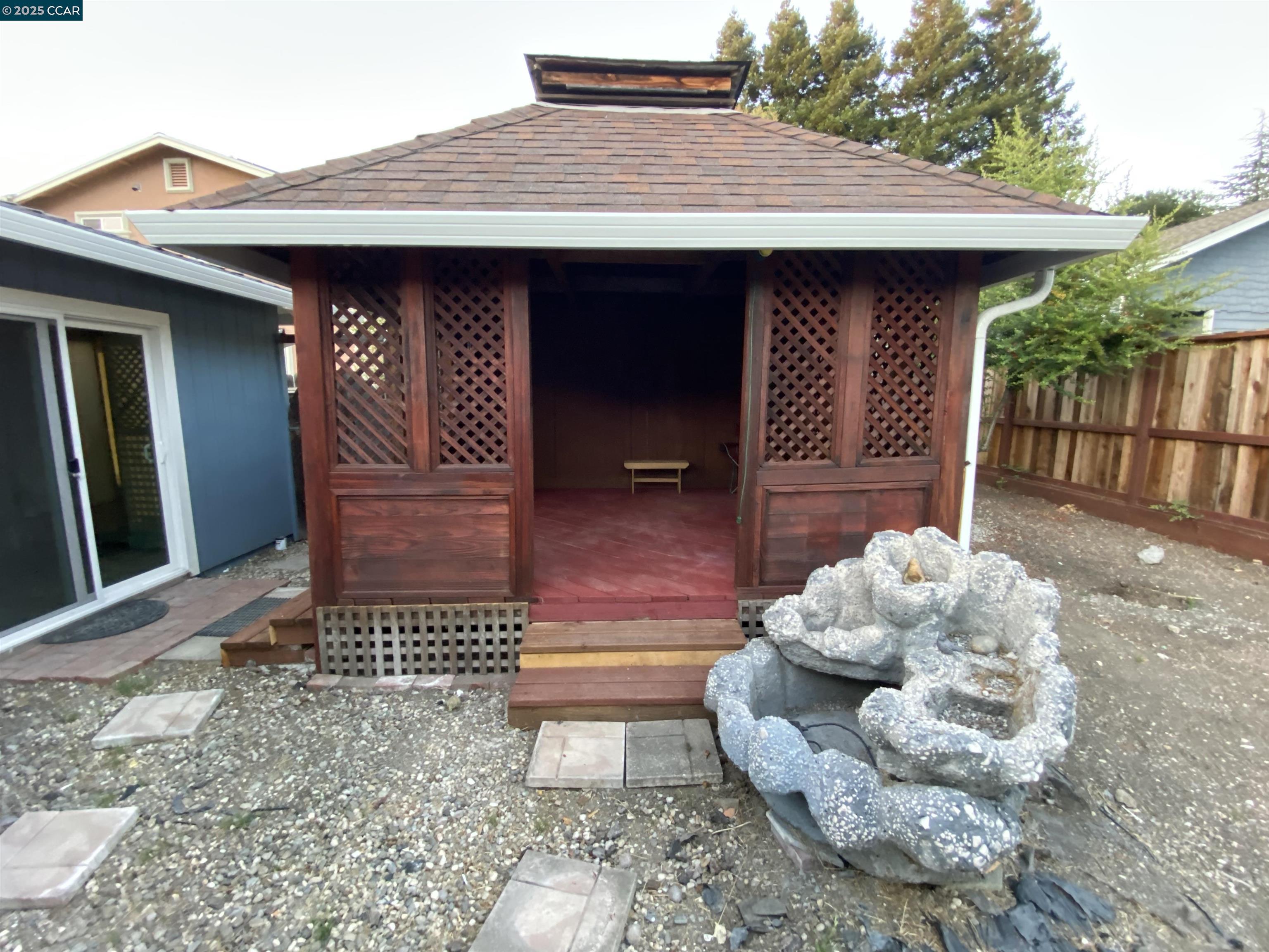 Detail Gallery Image 13 of 13 For 3063 Simas Ave, Pinole,  CA 94564 - 4 Beds | 2 Baths