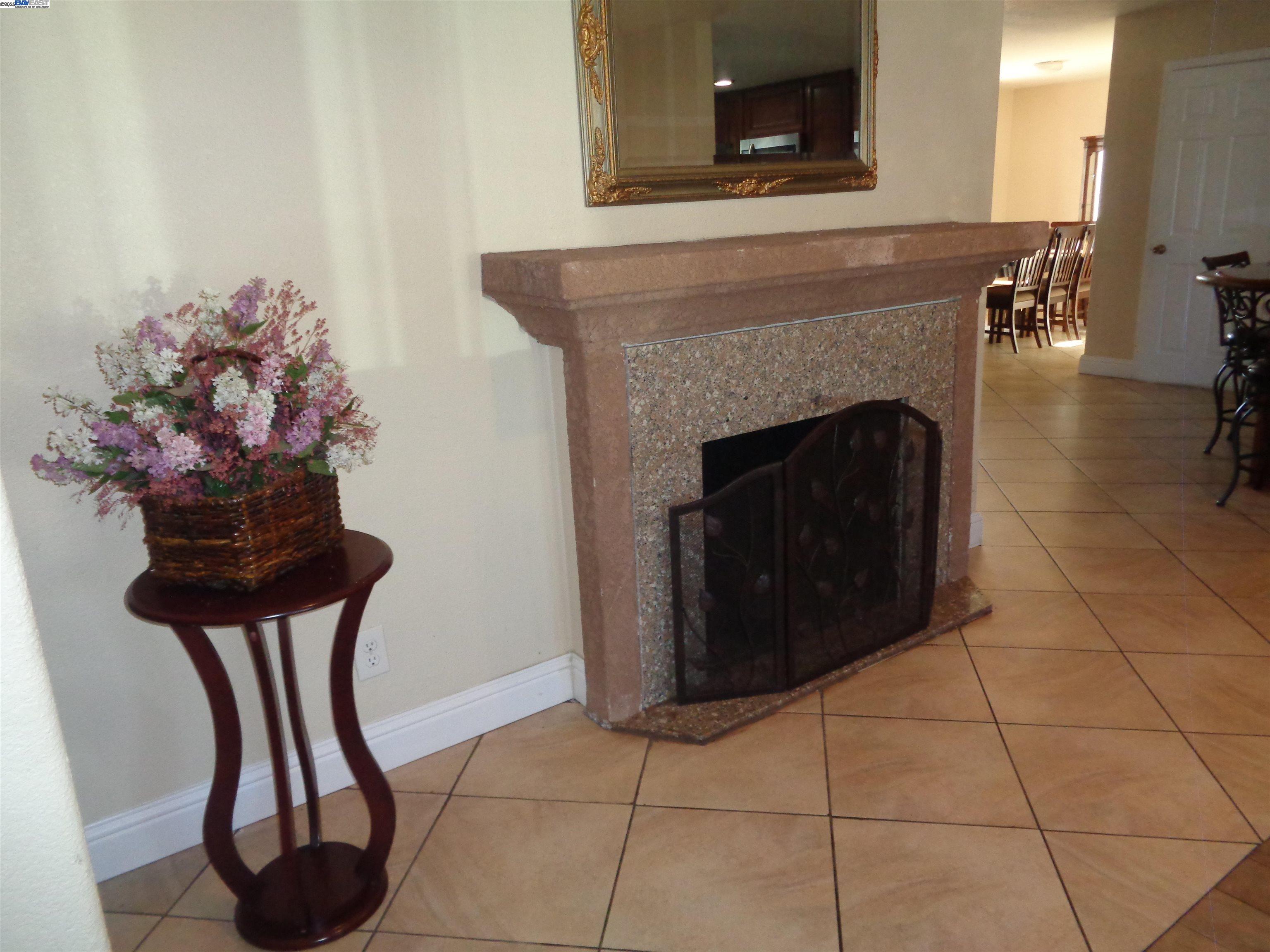 Detail Gallery Image 11 of 24 For 15149 Norton St, San Leandro,  CA 94579 - 3 Beds | 2 Baths