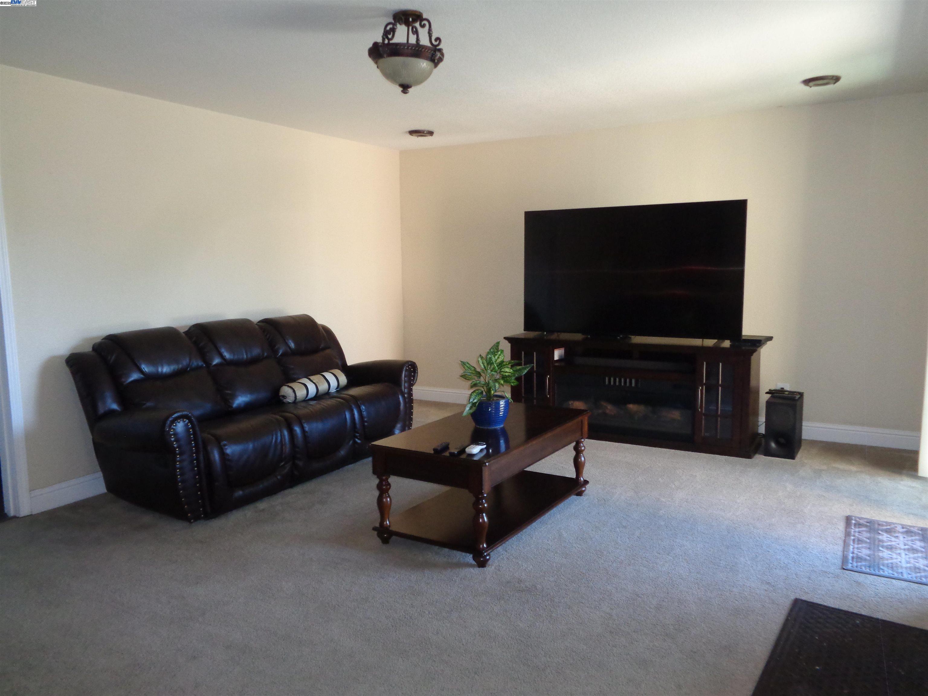 Detail Gallery Image 13 of 24 For 15149 Norton St, San Leandro,  CA 94579 - 3 Beds | 2 Baths