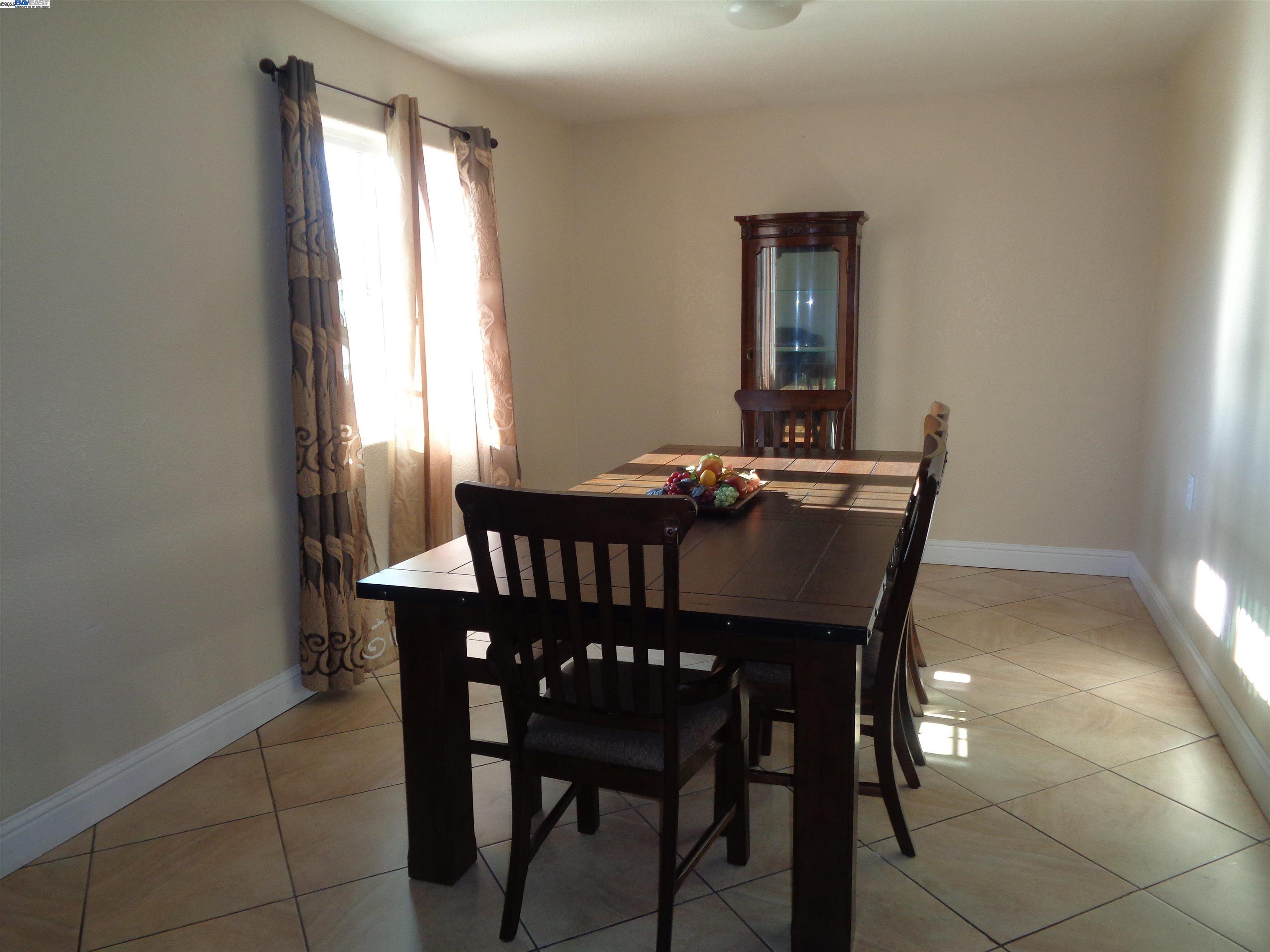 Detail Gallery Image 14 of 24 For 15149 Norton St, San Leandro,  CA 94579 - 3 Beds | 2 Baths