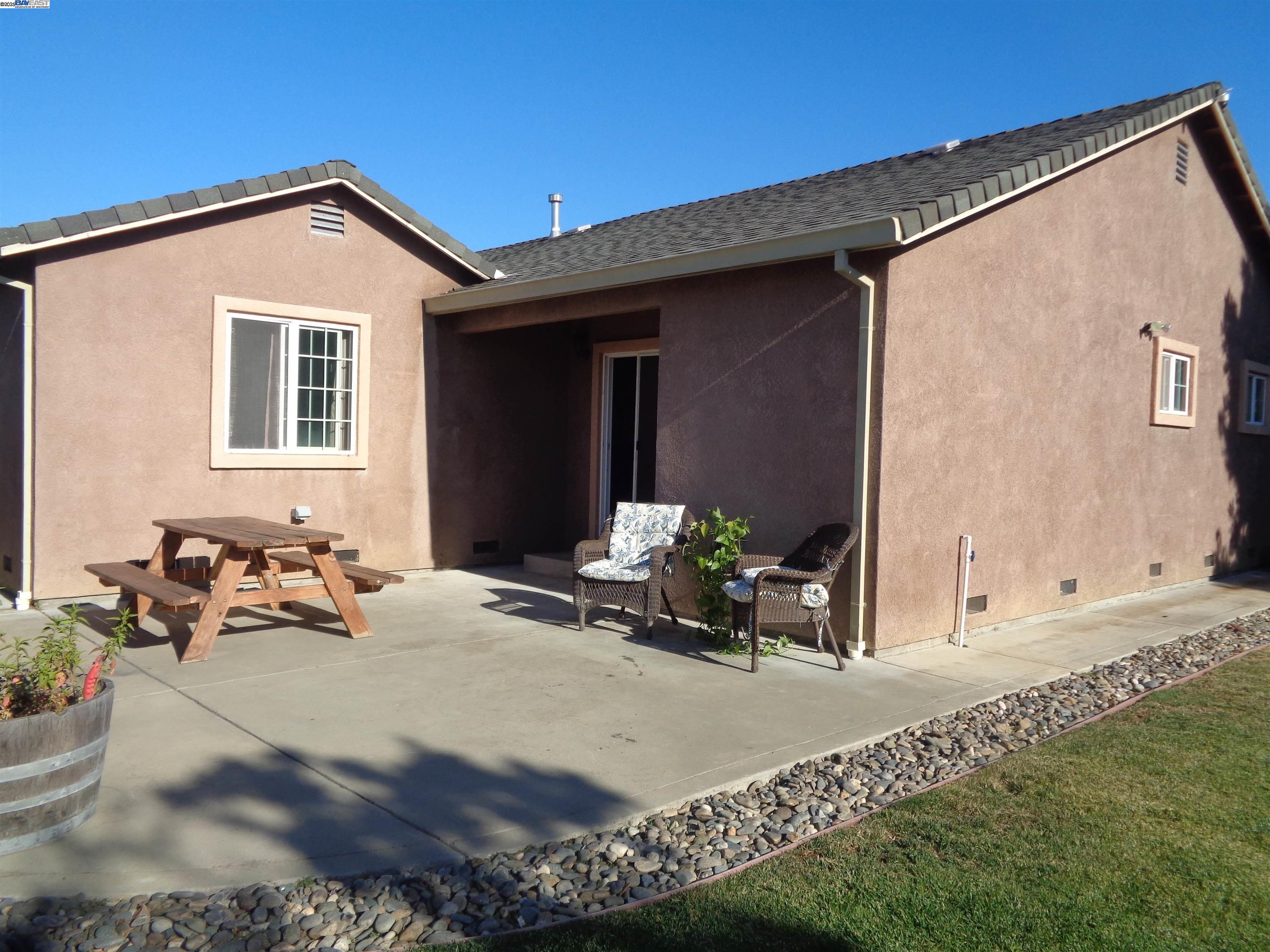 Detail Gallery Image 19 of 24 For 15149 Norton St, San Leandro,  CA 94579 - 3 Beds | 2 Baths