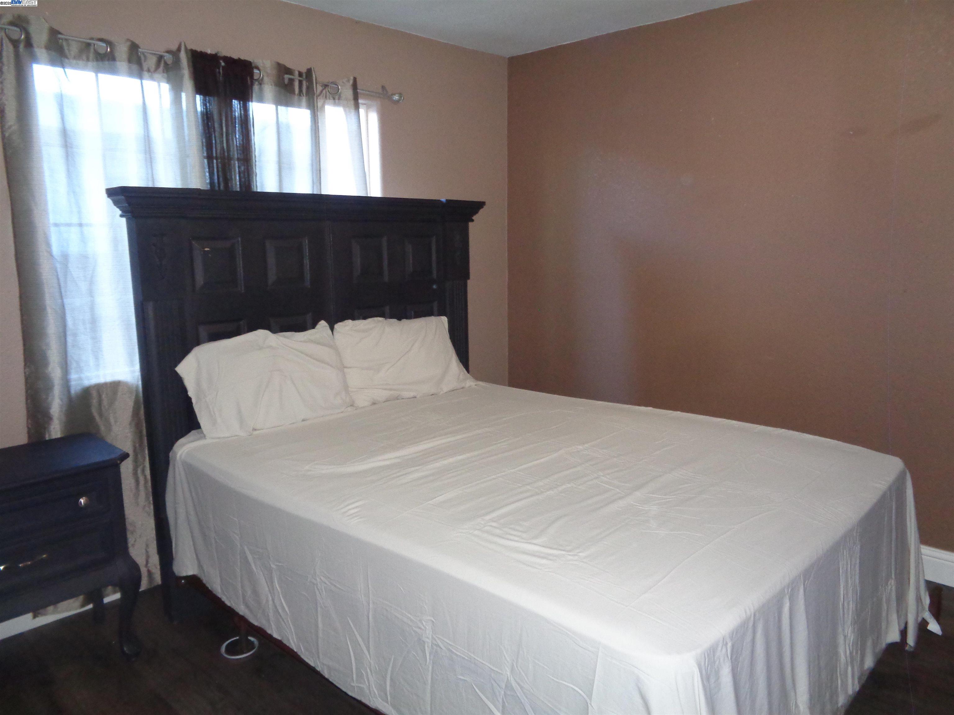 Detail Gallery Image 10 of 24 For 15149 Norton St, San Leandro,  CA 94579 - 3 Beds | 2 Baths