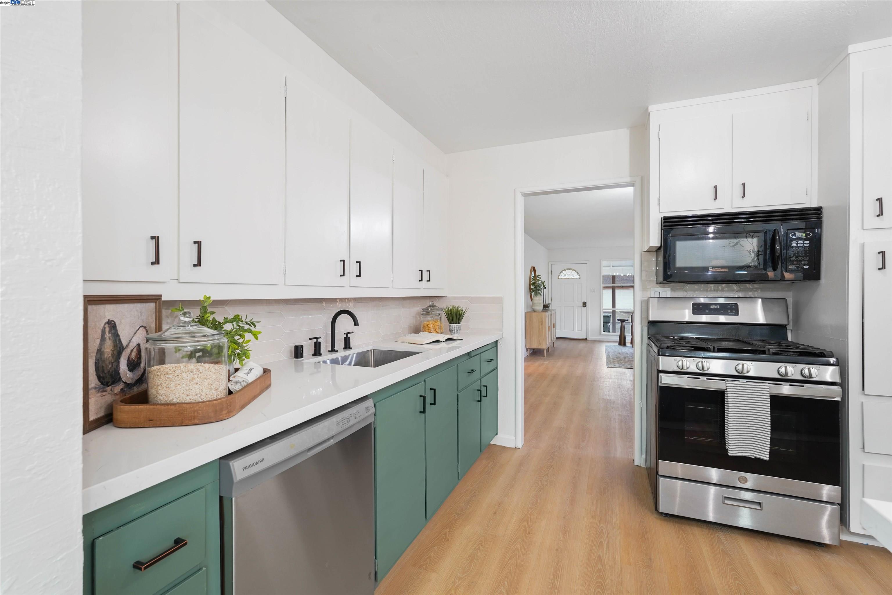 Detail Gallery Image 15 of 40 For 793 Moraga Dr, San Leandro,  CA 94578 - 3 Beds | 2 Baths