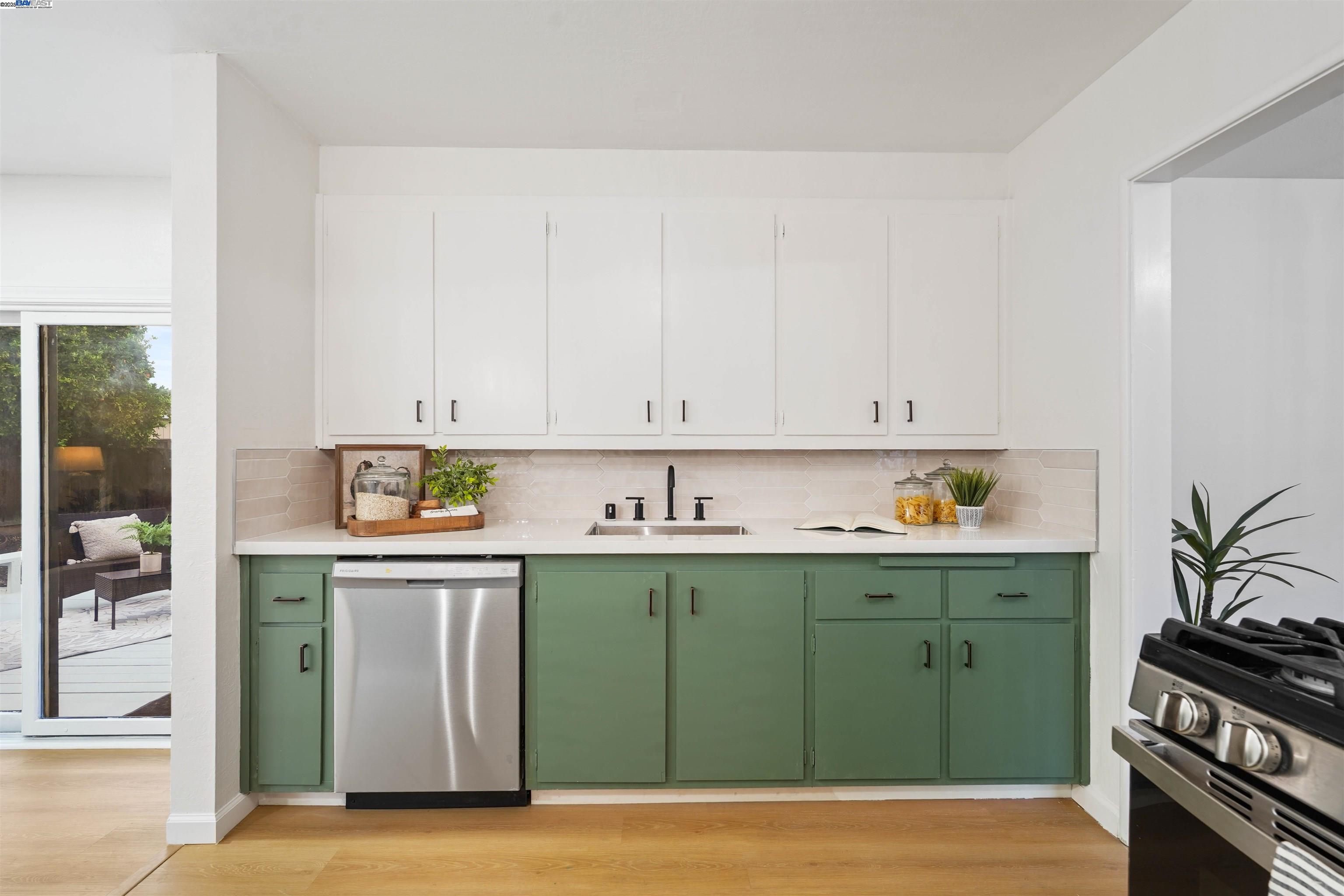 Detail Gallery Image 16 of 40 For 793 Moraga Dr, San Leandro,  CA 94578 - 3 Beds | 2 Baths
