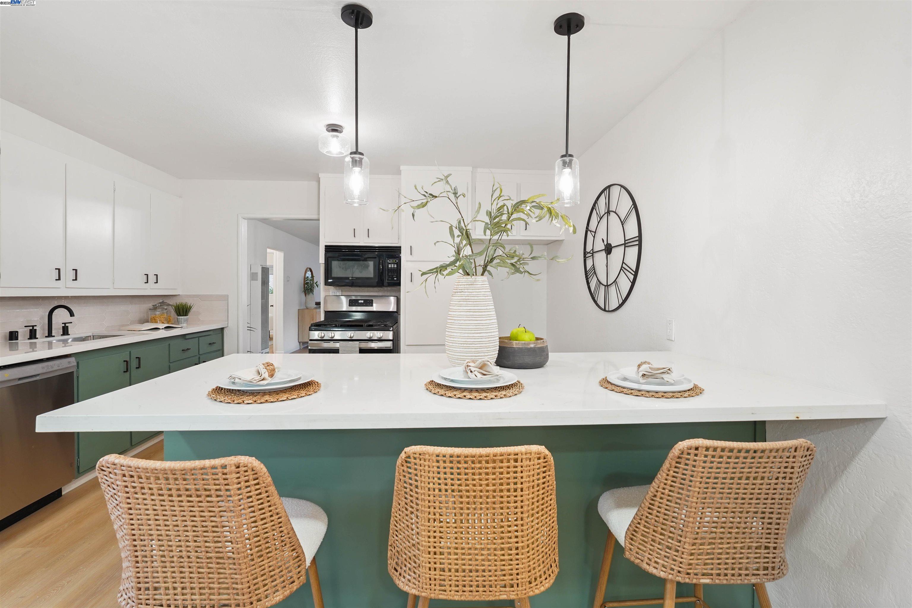 Detail Gallery Image 18 of 40 For 793 Moraga Dr, San Leandro,  CA 94578 - 3 Beds | 2 Baths