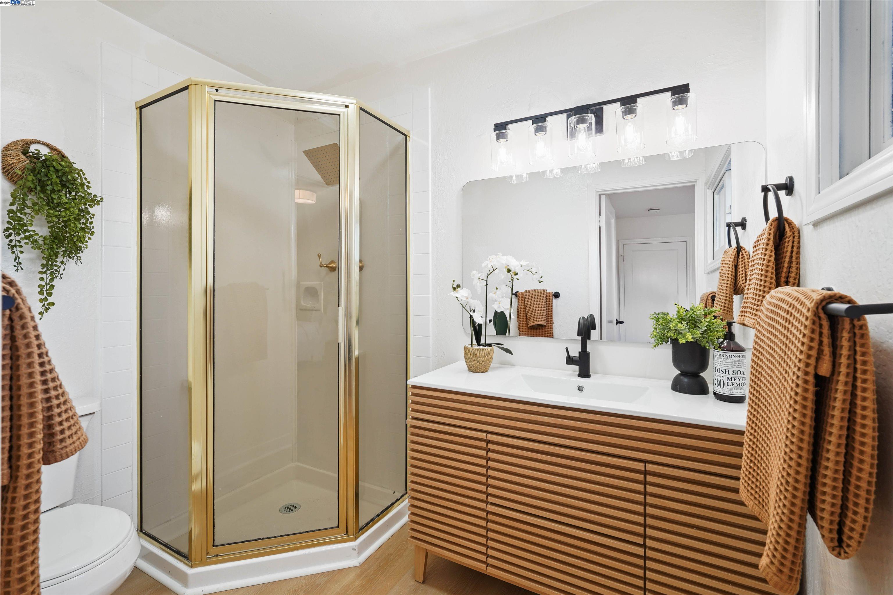 Detail Gallery Image 28 of 40 For 793 Moraga Dr, San Leandro,  CA 94578 - 3 Beds | 2 Baths