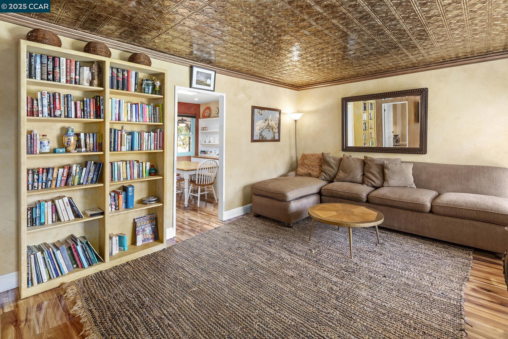Detail Gallery Image 13 of 55 For 17190 Cedar Ave, Sonoma,  CA 95476 - 3 Beds | 1 Baths