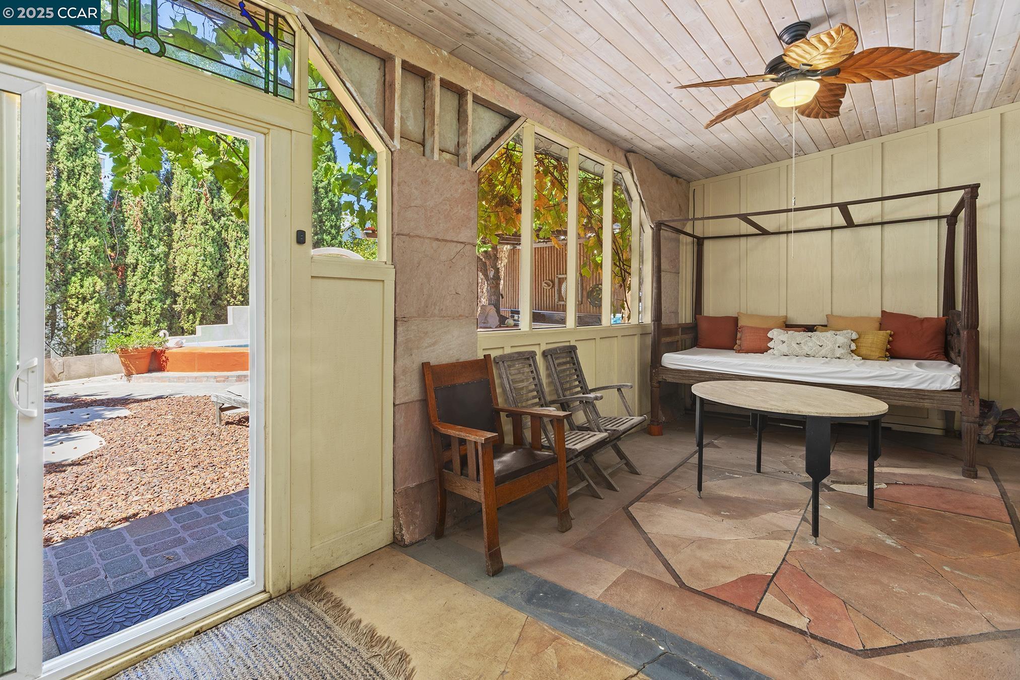 Detail Gallery Image 25 of 55 For 17190 Cedar Ave, Sonoma,  CA 95476 - 3 Beds | 1 Baths