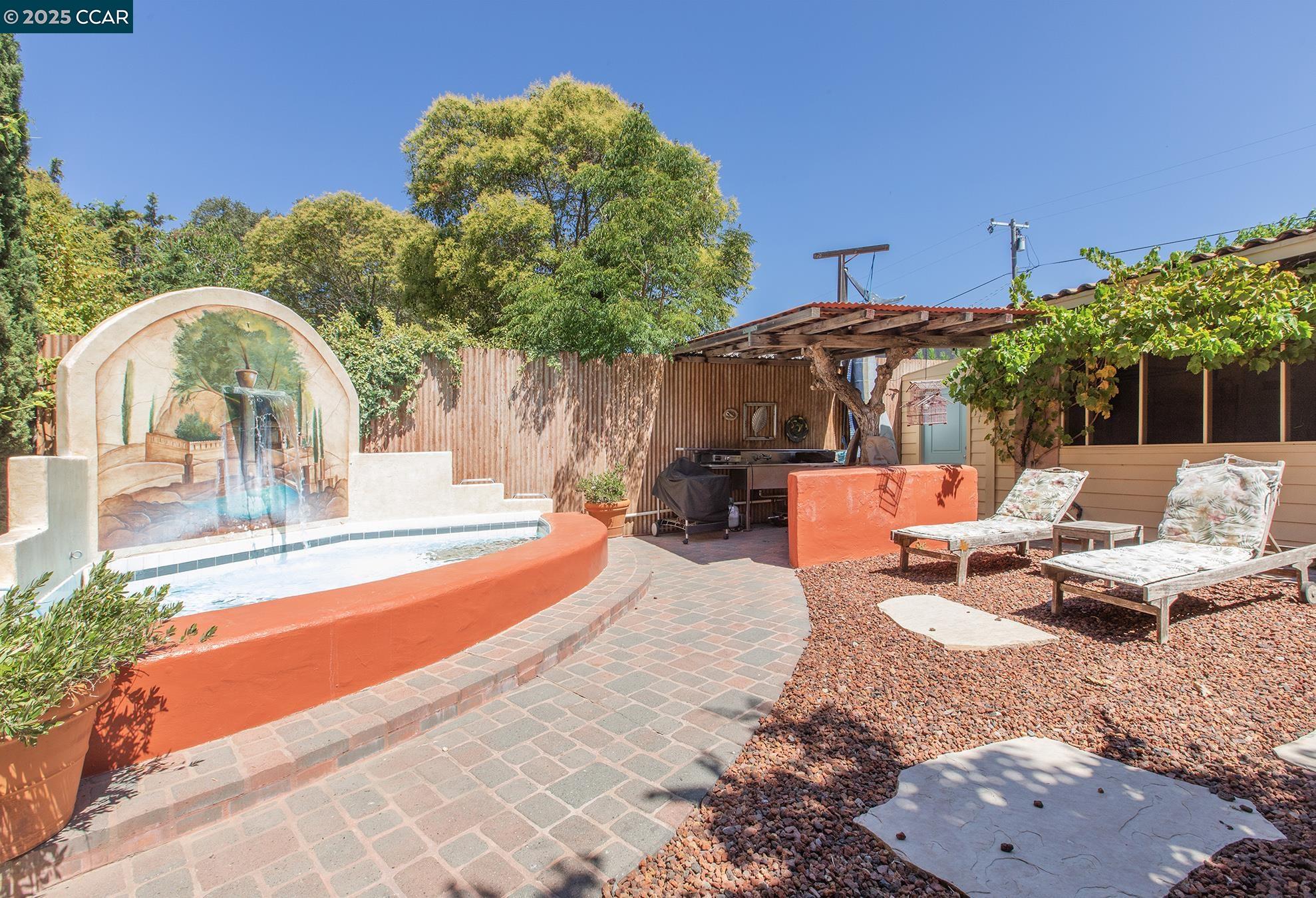 Detail Gallery Image 28 of 55 For 17190 Cedar Ave, Sonoma,  CA 95476 - 3 Beds | 1 Baths