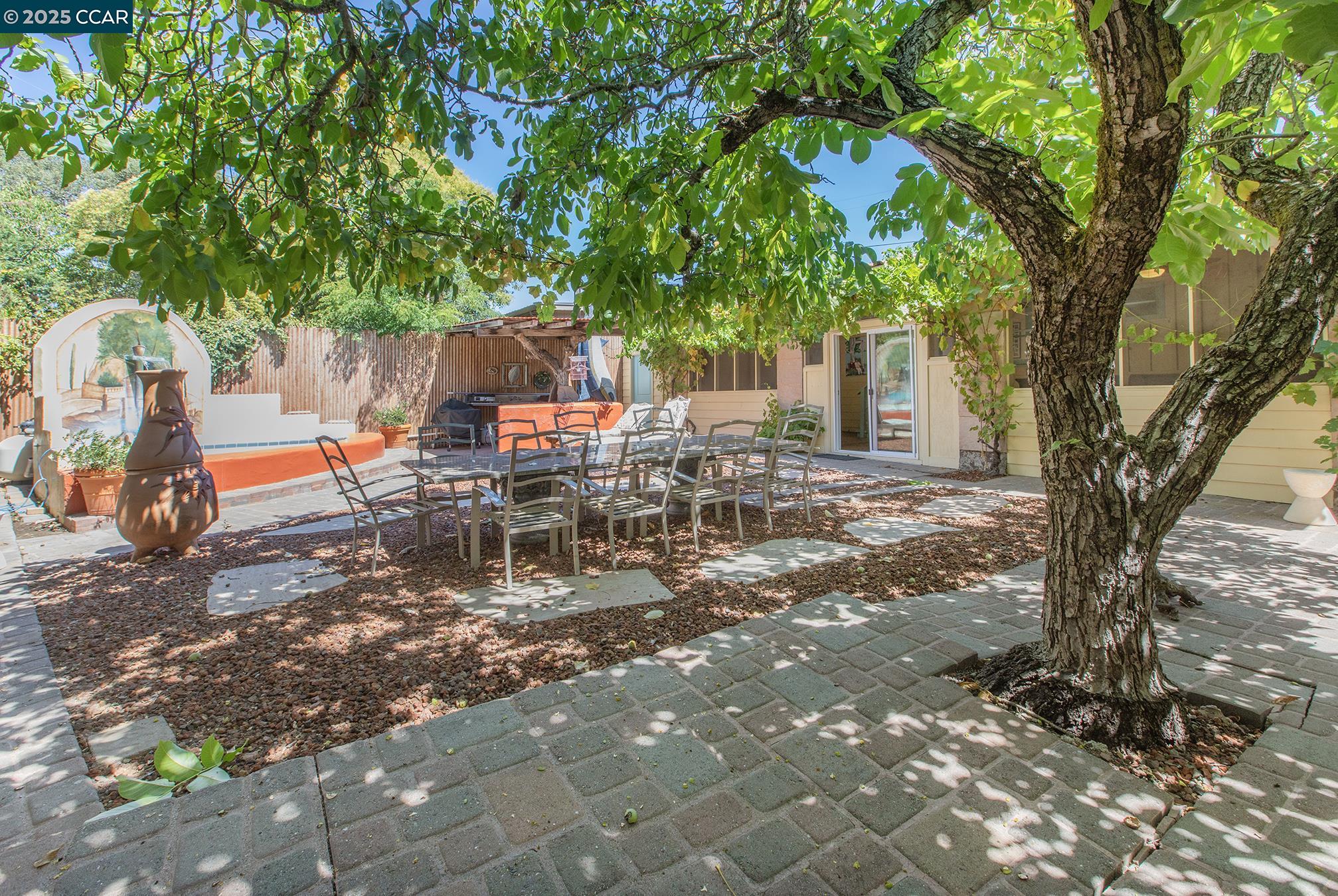 Detail Gallery Image 29 of 55 For 17190 Cedar Ave, Sonoma,  CA 95476 - 3 Beds | 1 Baths
