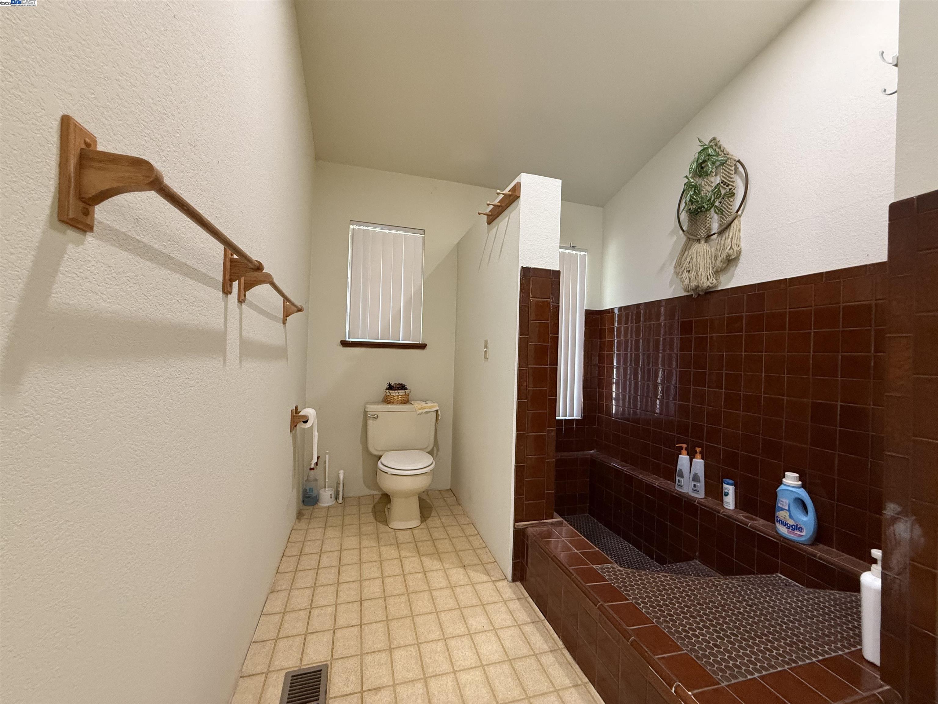 Detail Gallery Image 19 of 23 For 5893 Fruitland Rd, Marysville,  CA 95901 - 3 Beds | 2 Baths