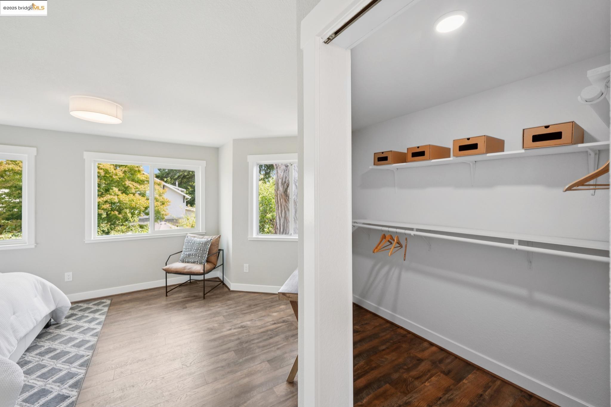 Detail Gallery Image 39 of 54 For 959 Kains Ave, Albany,  CA 94706 - 3 Beds | 3 Baths