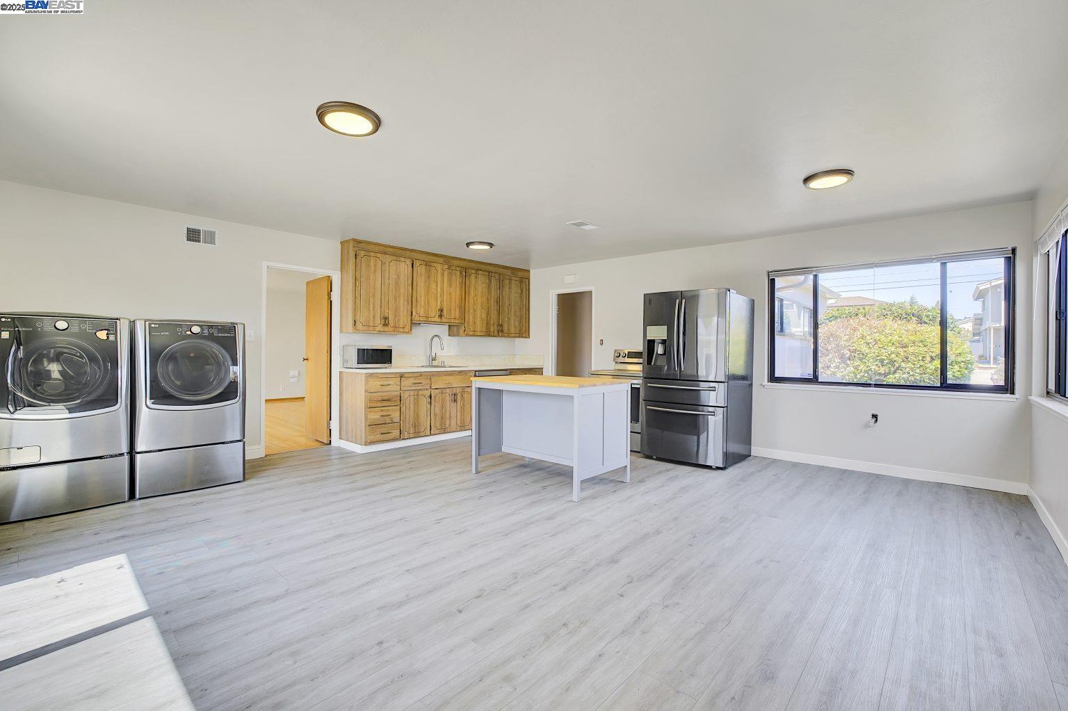 Detail Gallery Image 13 of 35 For 20009 Catalina Dr, Castro Valley,  CA 94546 - 3 Beds | 2 Baths