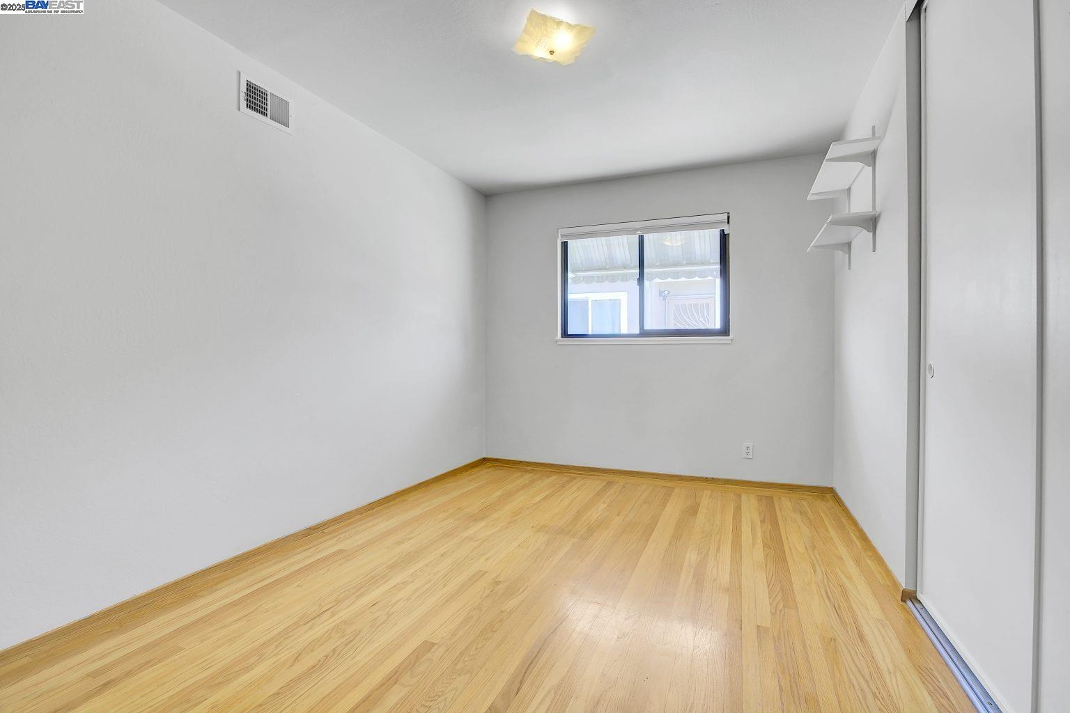 Detail Gallery Image 17 of 35 For 20009 Catalina Dr, Castro Valley,  CA 94546 - 3 Beds | 2 Baths