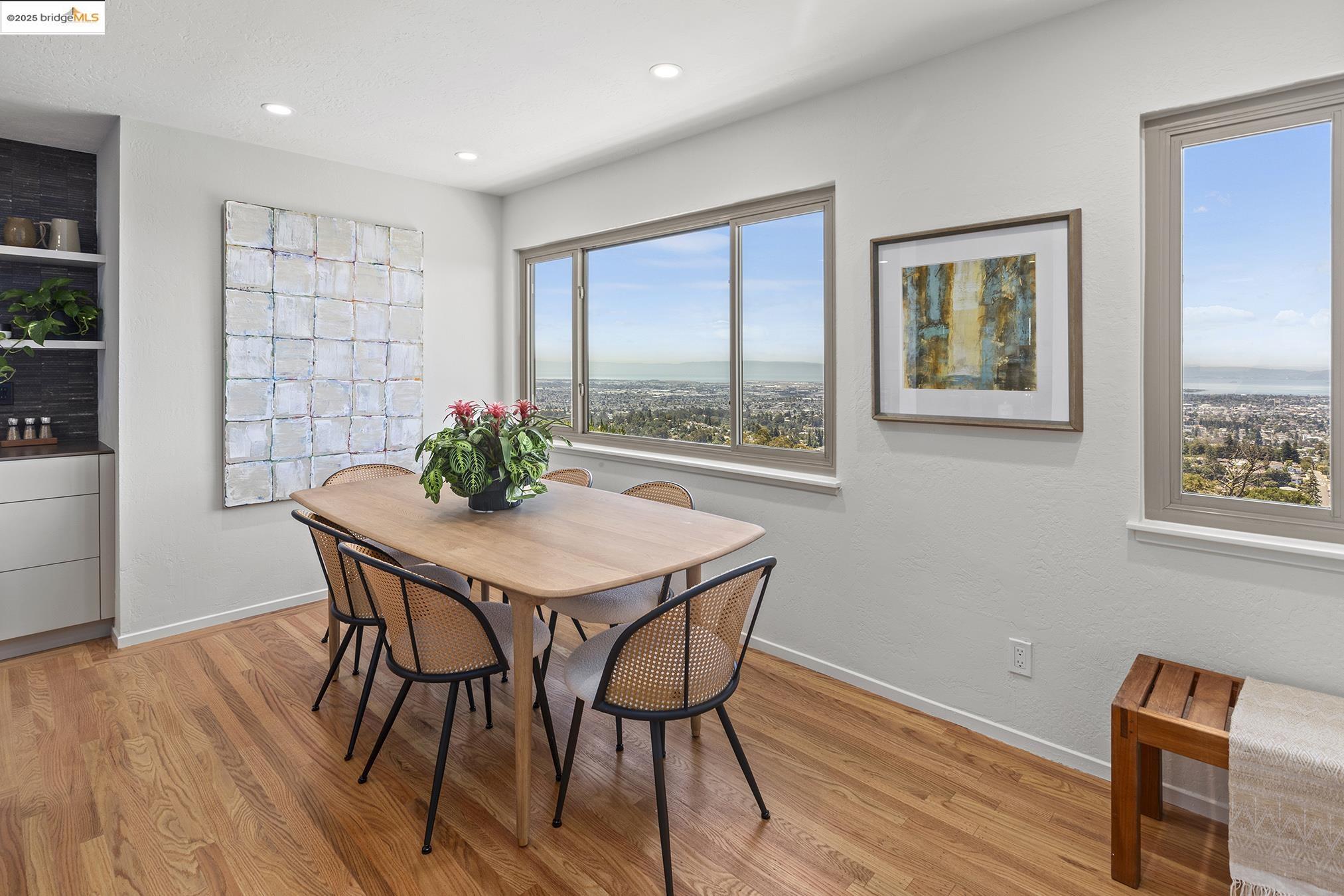 Detail Gallery Image 20 of 60 For 381 Crestmont Dr, Oakland,  CA 94619 - 4 Beds | 2/1 Baths