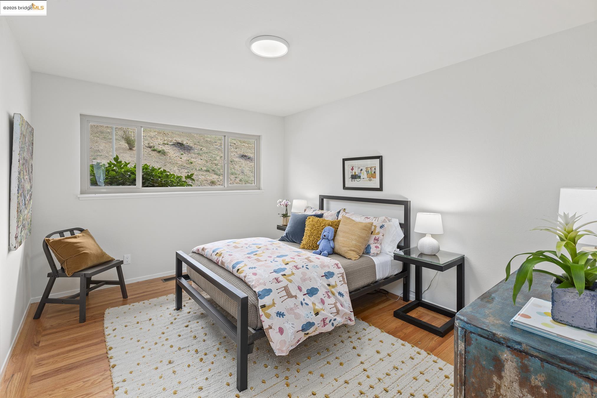 Detail Gallery Image 24 of 60 For 381 Crestmont Dr, Oakland,  CA 94619 - 4 Beds | 2/1 Baths