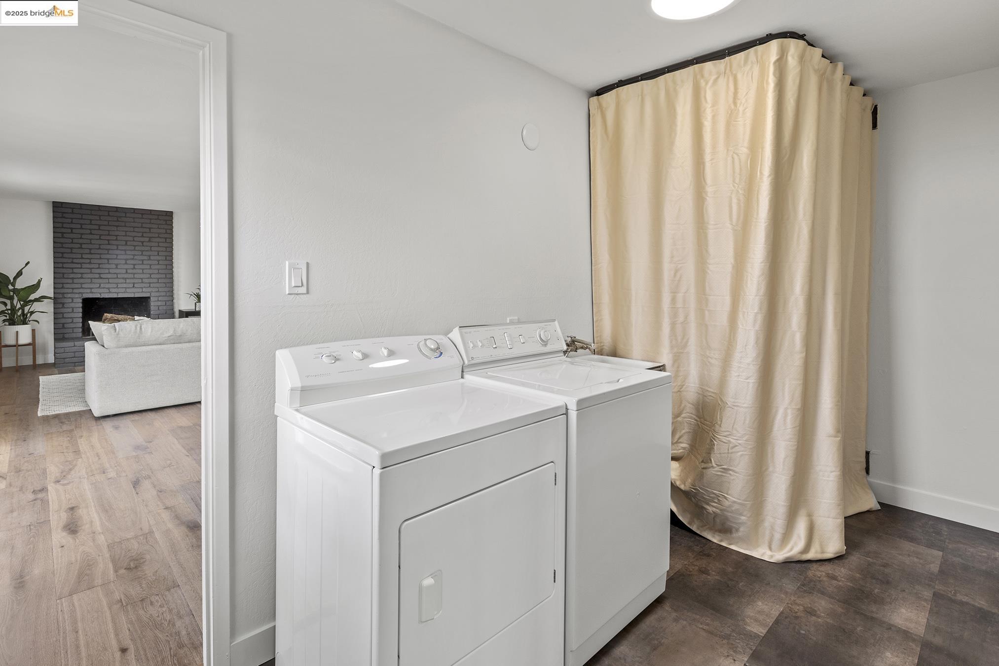 Detail Gallery Image 41 of 60 For 381 Crestmont Dr, Oakland,  CA 94619 - 4 Beds | 2/1 Baths