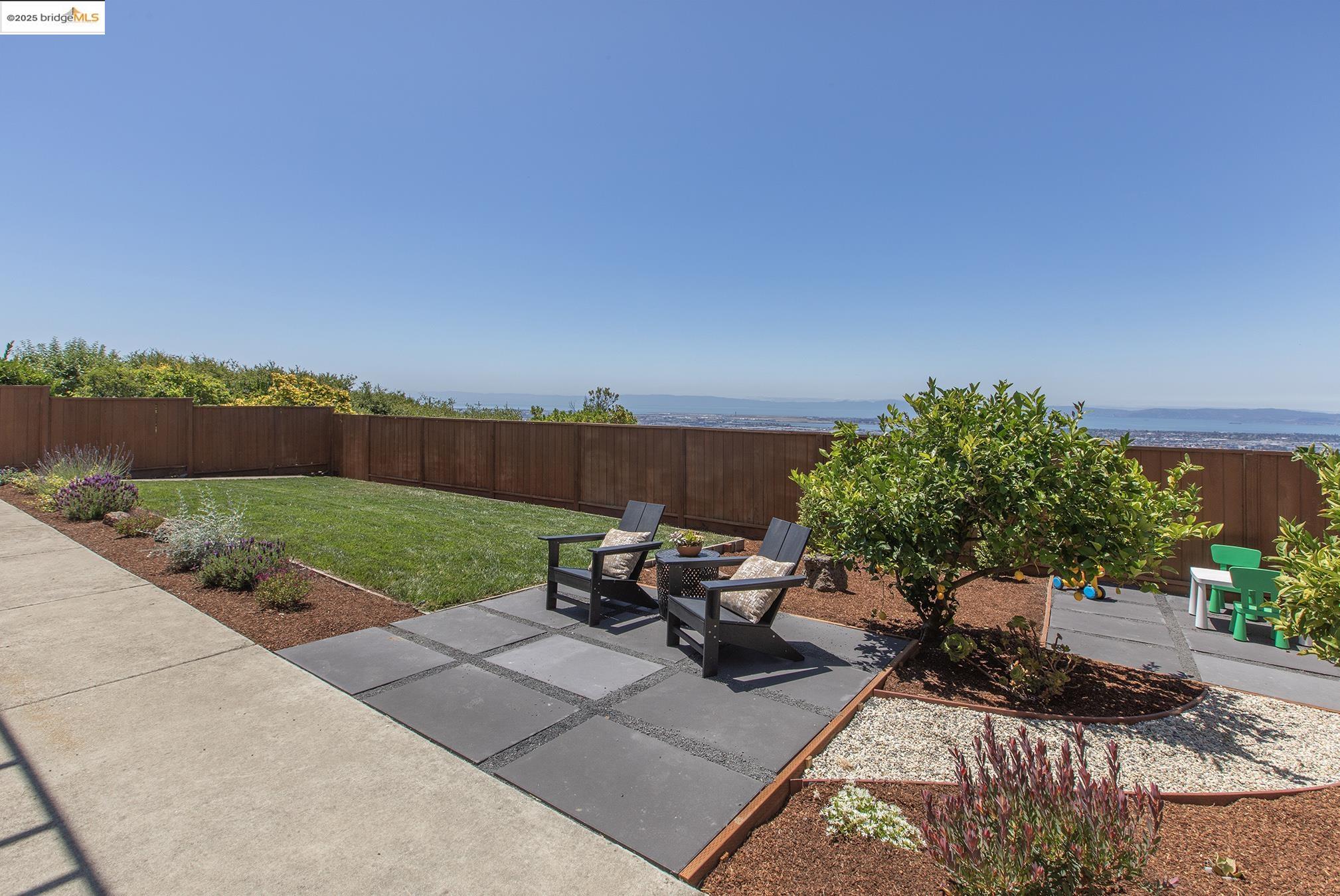 Detail Gallery Image 49 of 60 For 381 Crestmont Dr, Oakland,  CA 94619 - 4 Beds | 2/1 Baths