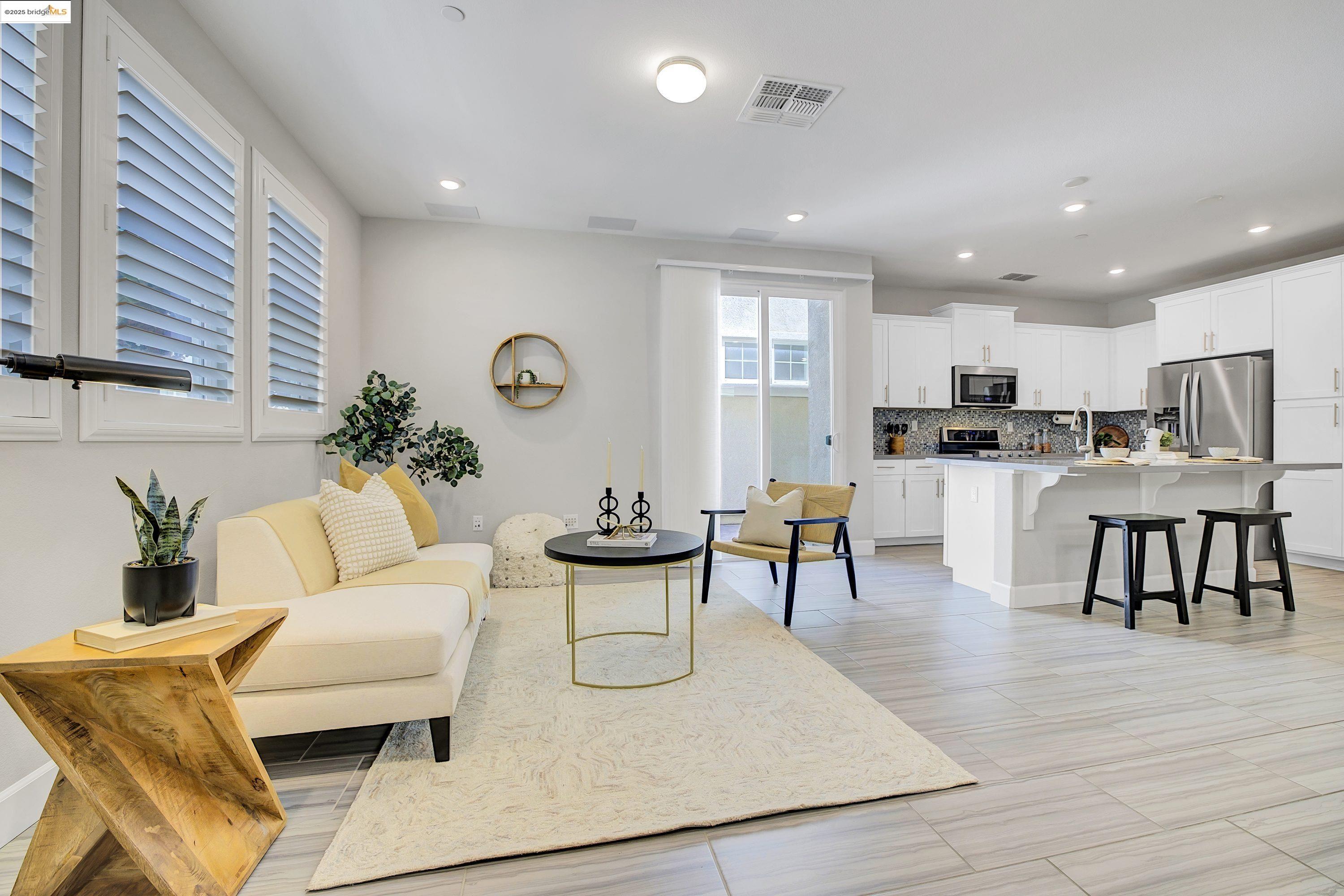 Detail Gallery Image 1 of 1 For 24237 Nora Cir, Hayward,  CA 94545 - 4 Beds | 2/1 Baths