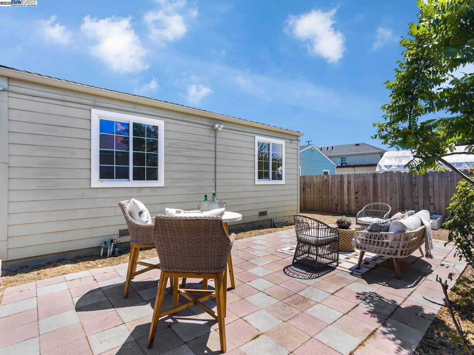 Detail Gallery Image 52 of 60 For 455 32nd St, Richmond,  CA 94804 - 3 Beds | 2 Baths