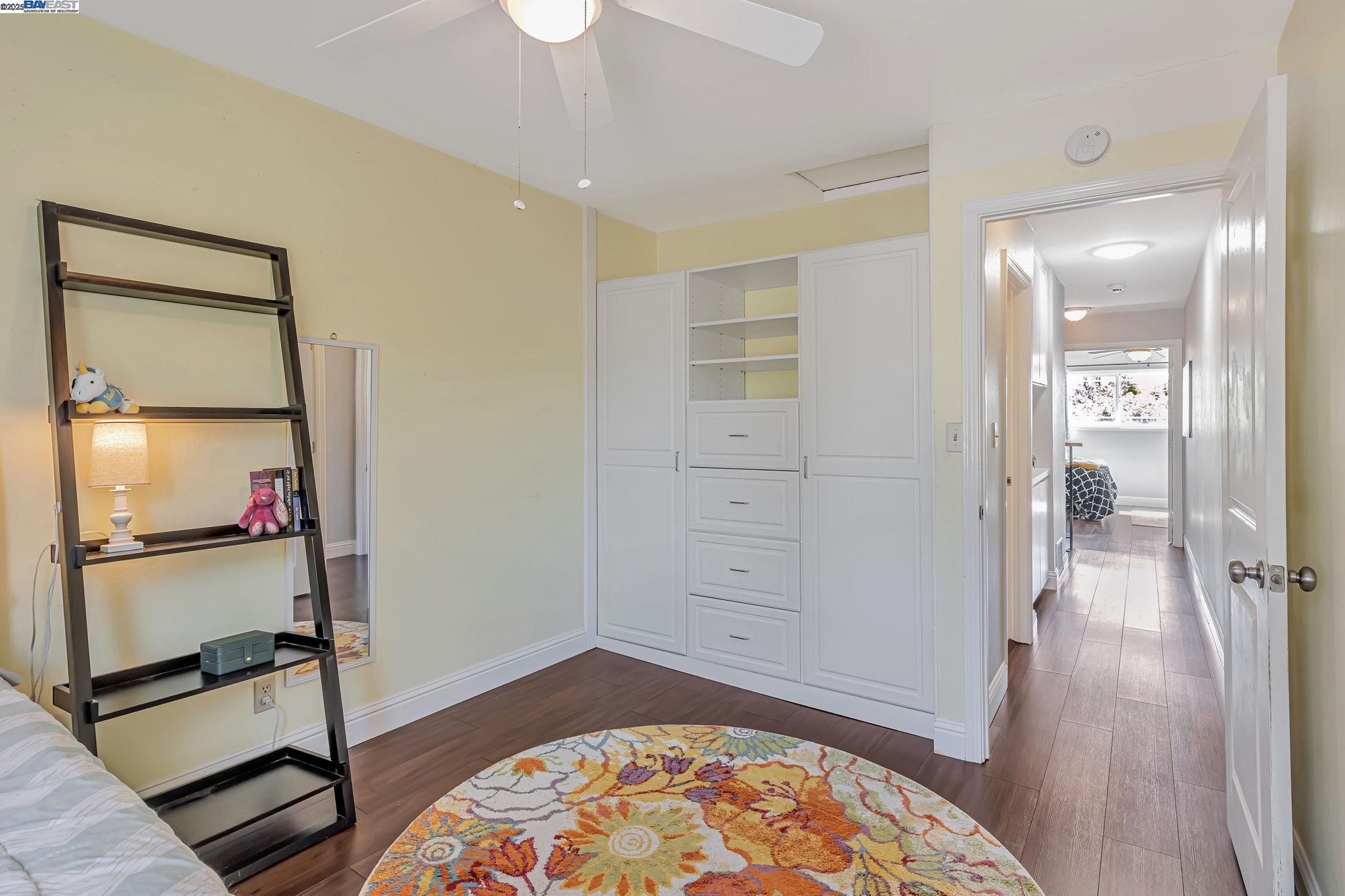 Detail Gallery Image 13 of 27 For 7765 Dublin Green Ct, Dublin,  CA 94568 - 4 Beds | 2/1 Baths