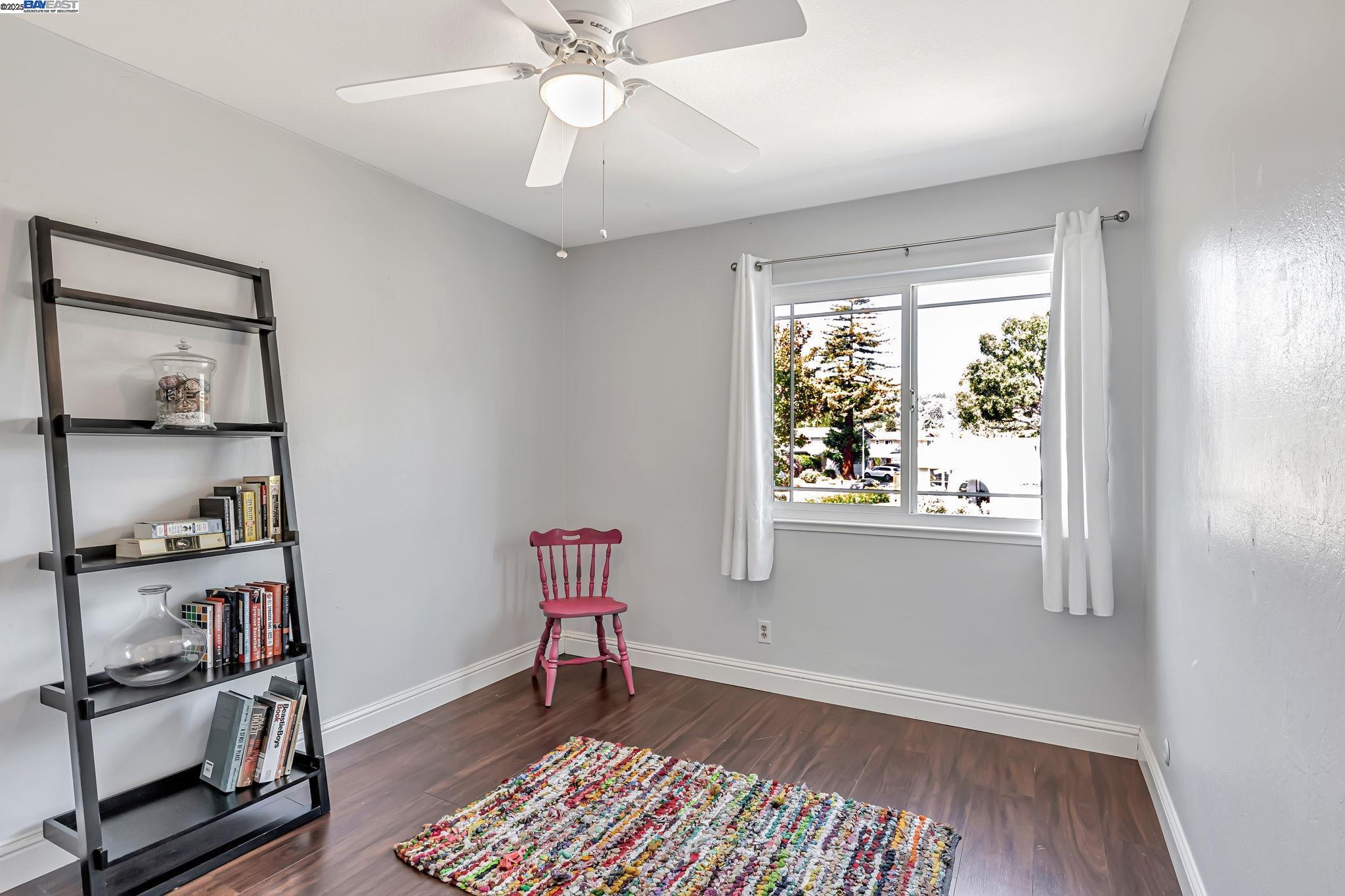 Detail Gallery Image 15 of 27 For 7765 Dublin Green Ct, Dublin,  CA 94568 - 4 Beds | 2/1 Baths