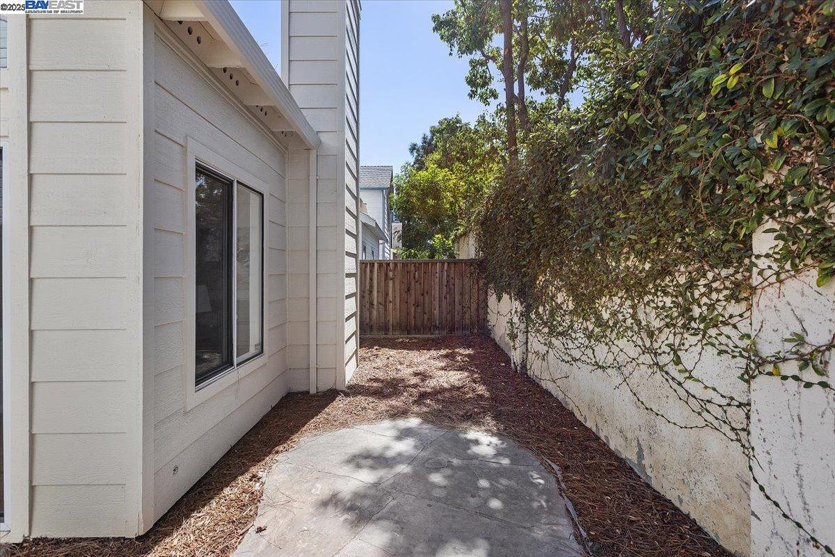 Detail Gallery Image 37 of 43 For 6477 Potrero Drive, Newark,  CA 94560 - 3 Beds | 2/1 Baths